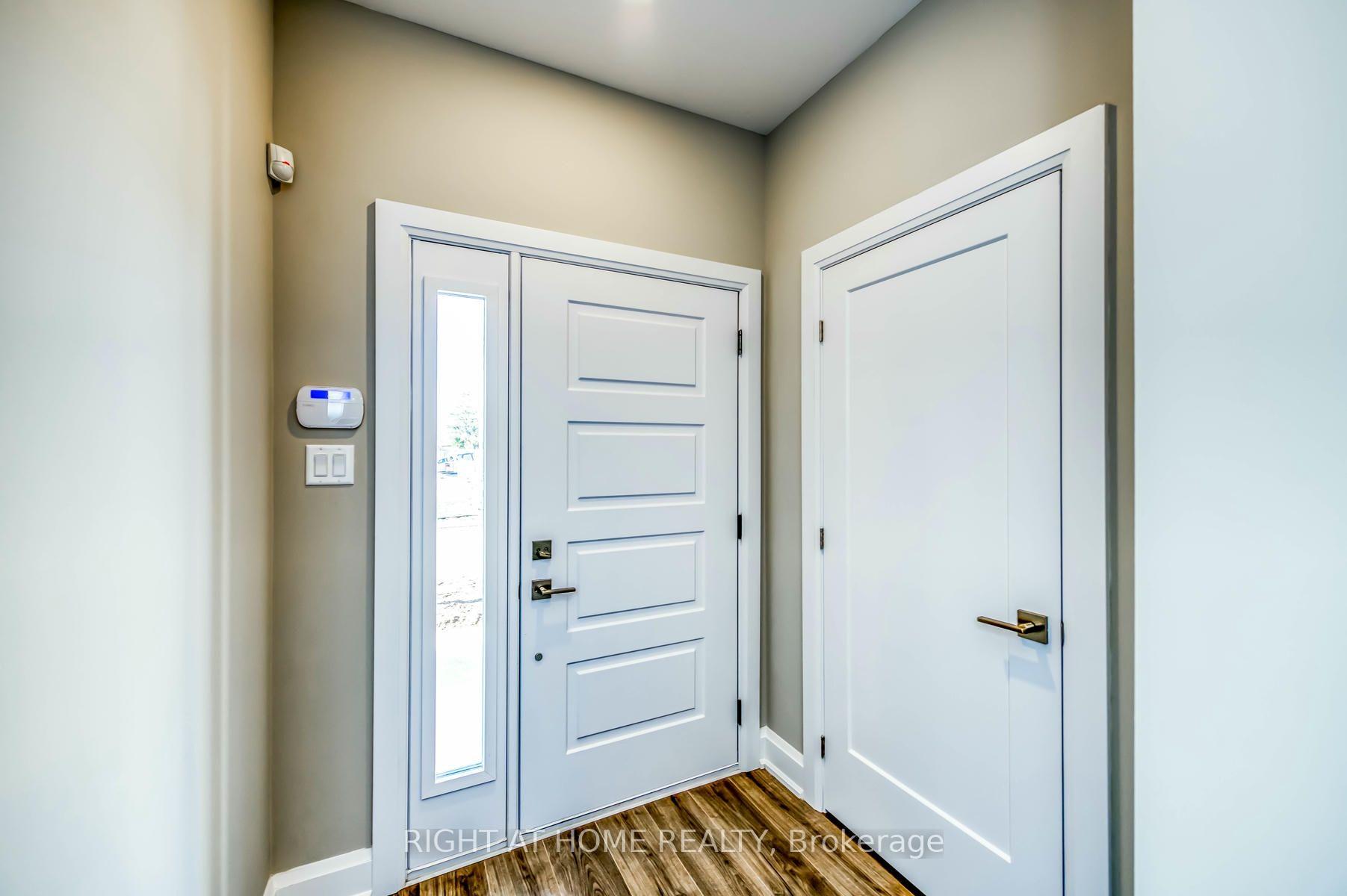 Photo 3 of Unit 20, 292 Vine Street, St. Catharines, Carlton/Bunting — HOMEH
