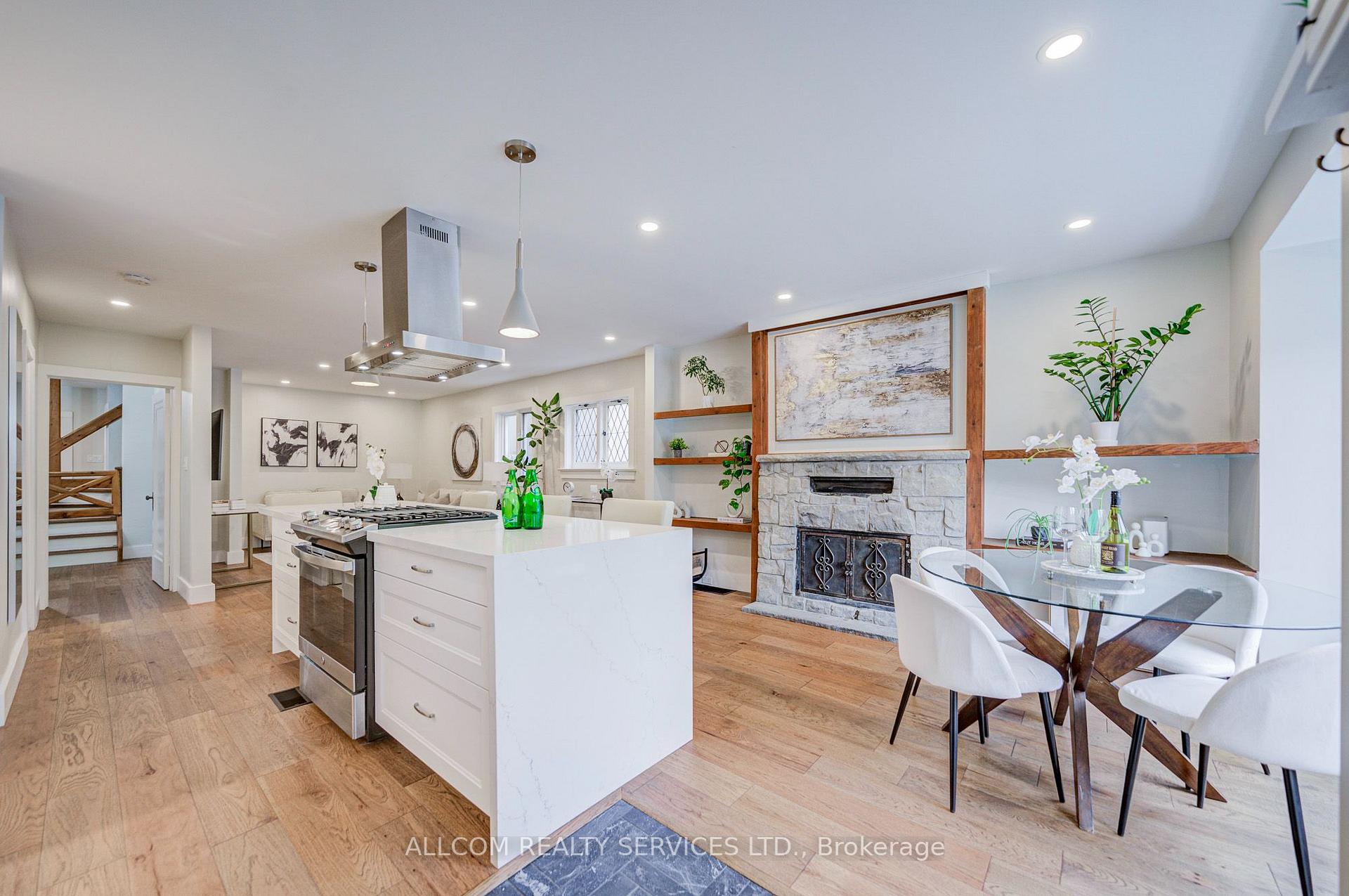 Photo 5 of 164 Glenvale Boulevard, Toronto, Leaside — HOMEH