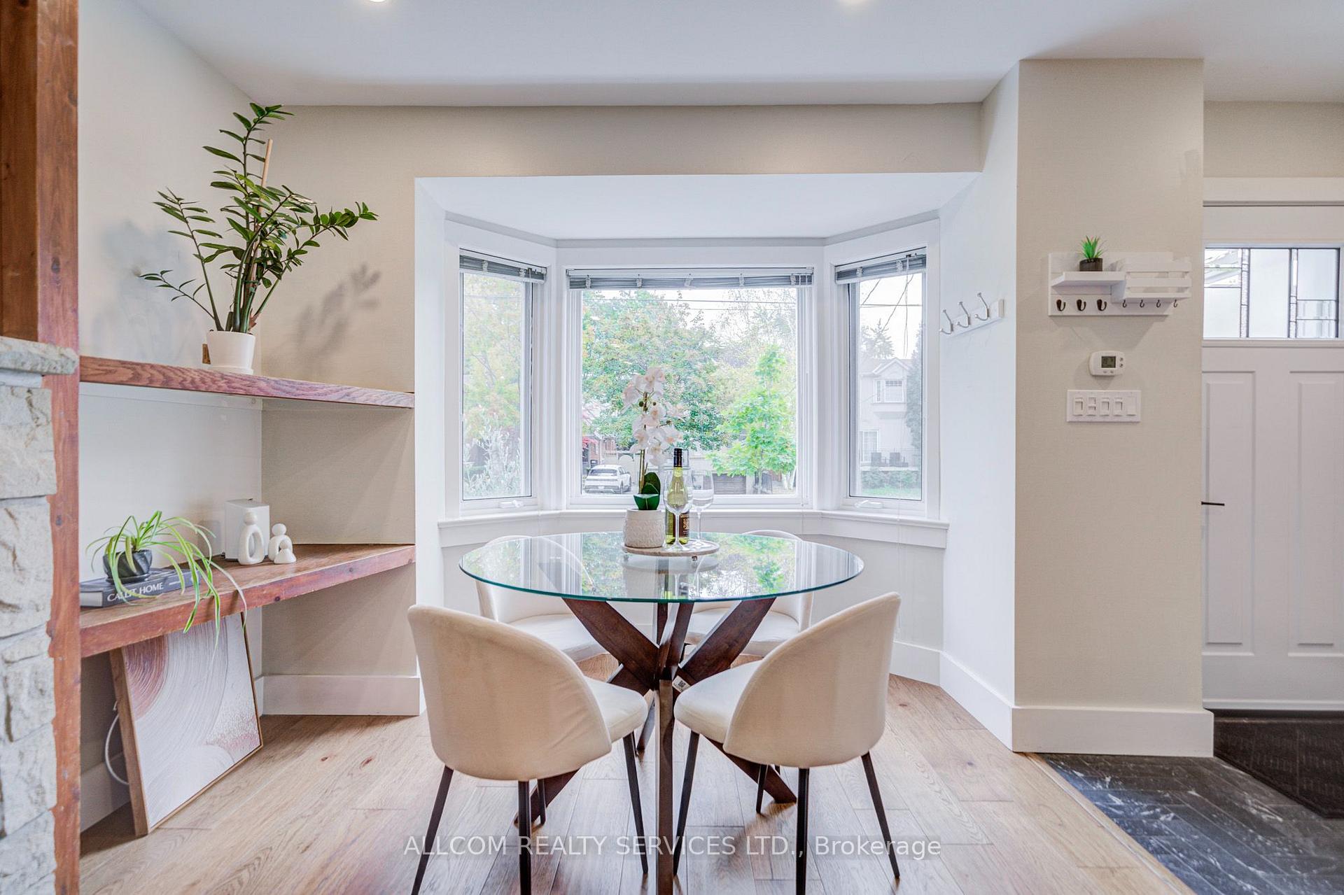 Photo 7 of 164 Glenvale Boulevard, Toronto, Leaside — HOMEH