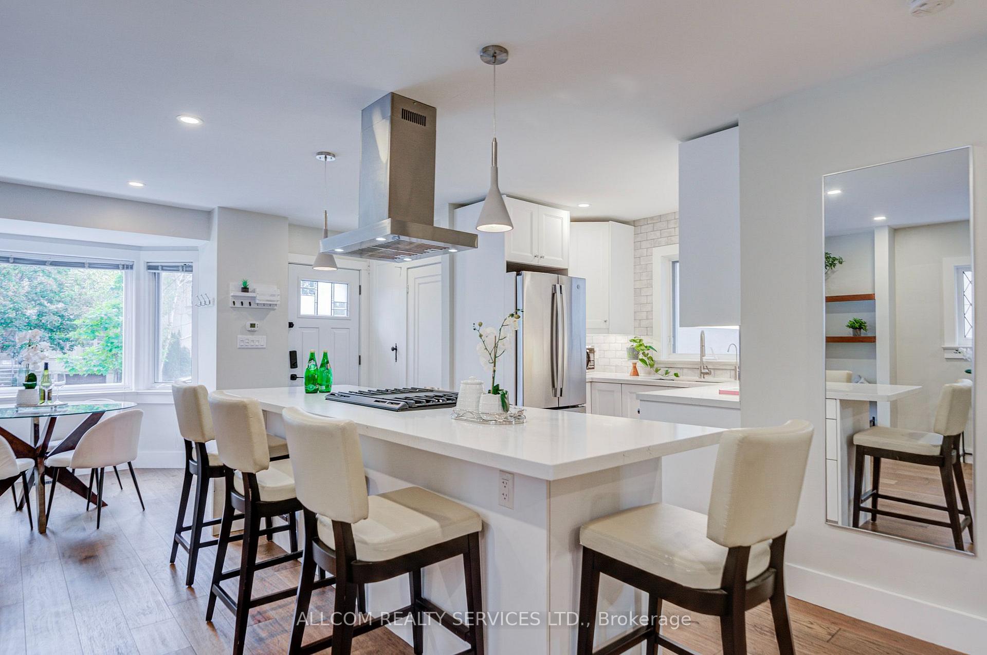 Photo 11 of 164 Glenvale Boulevard, Toronto, Leaside — HOMEH