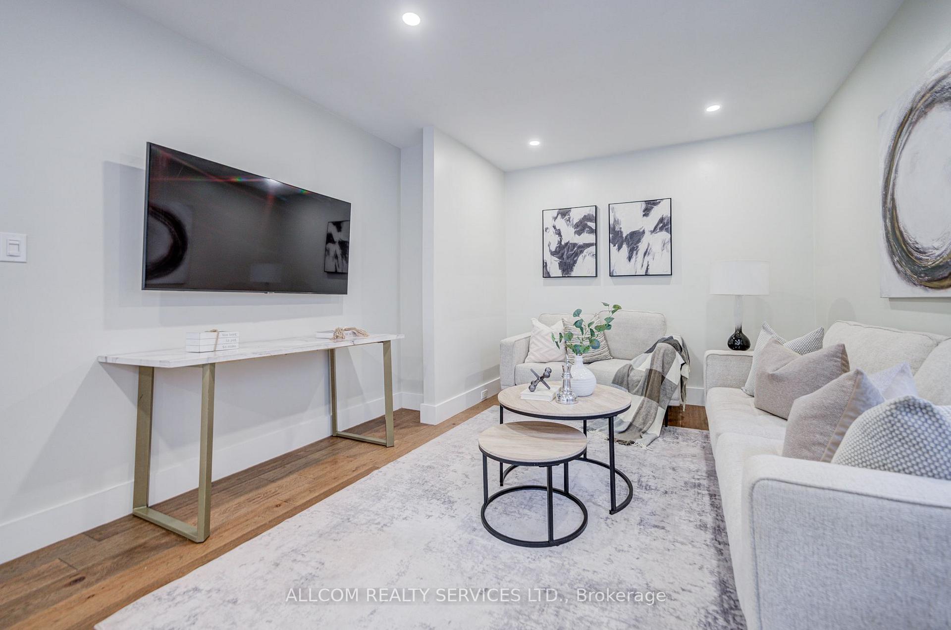 Photo 22 of 164 Glenvale Boulevard, Toronto, Leaside — HOMEH
