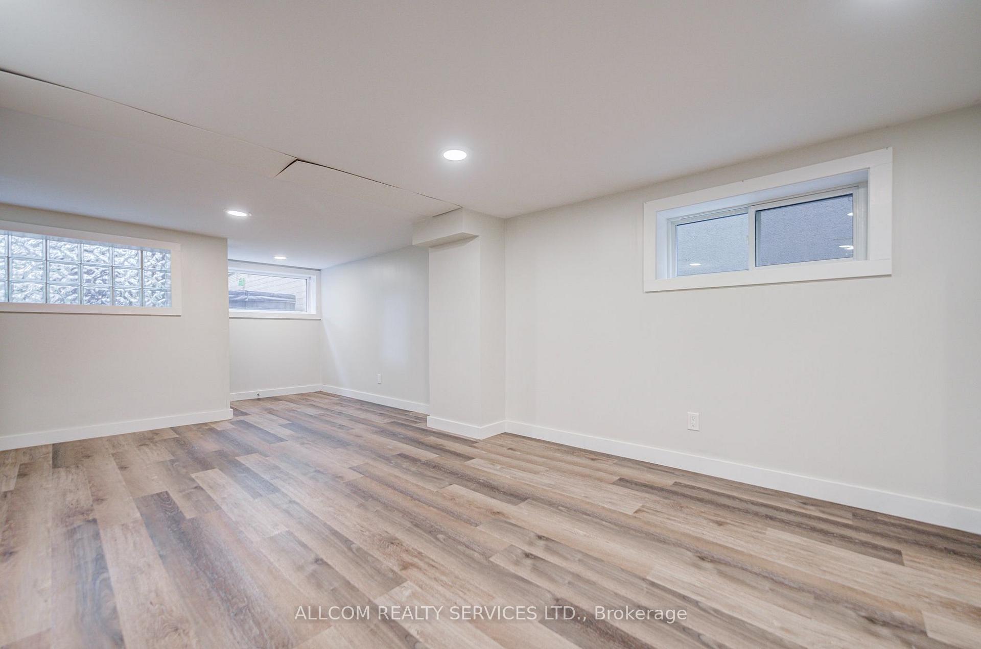 Photo 41 of 164 Glenvale Boulevard, Toronto, Leaside — HOMEH
