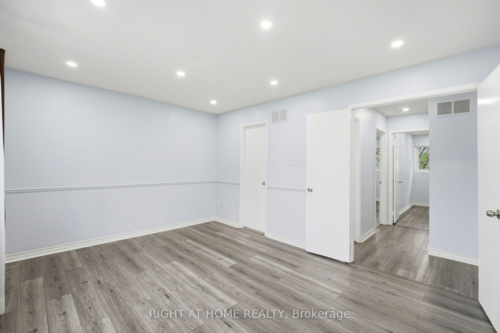 Photo 18 of Unit 21, 35 Chipstead Avenue, Brampton, Northwood Park — HOMEH
