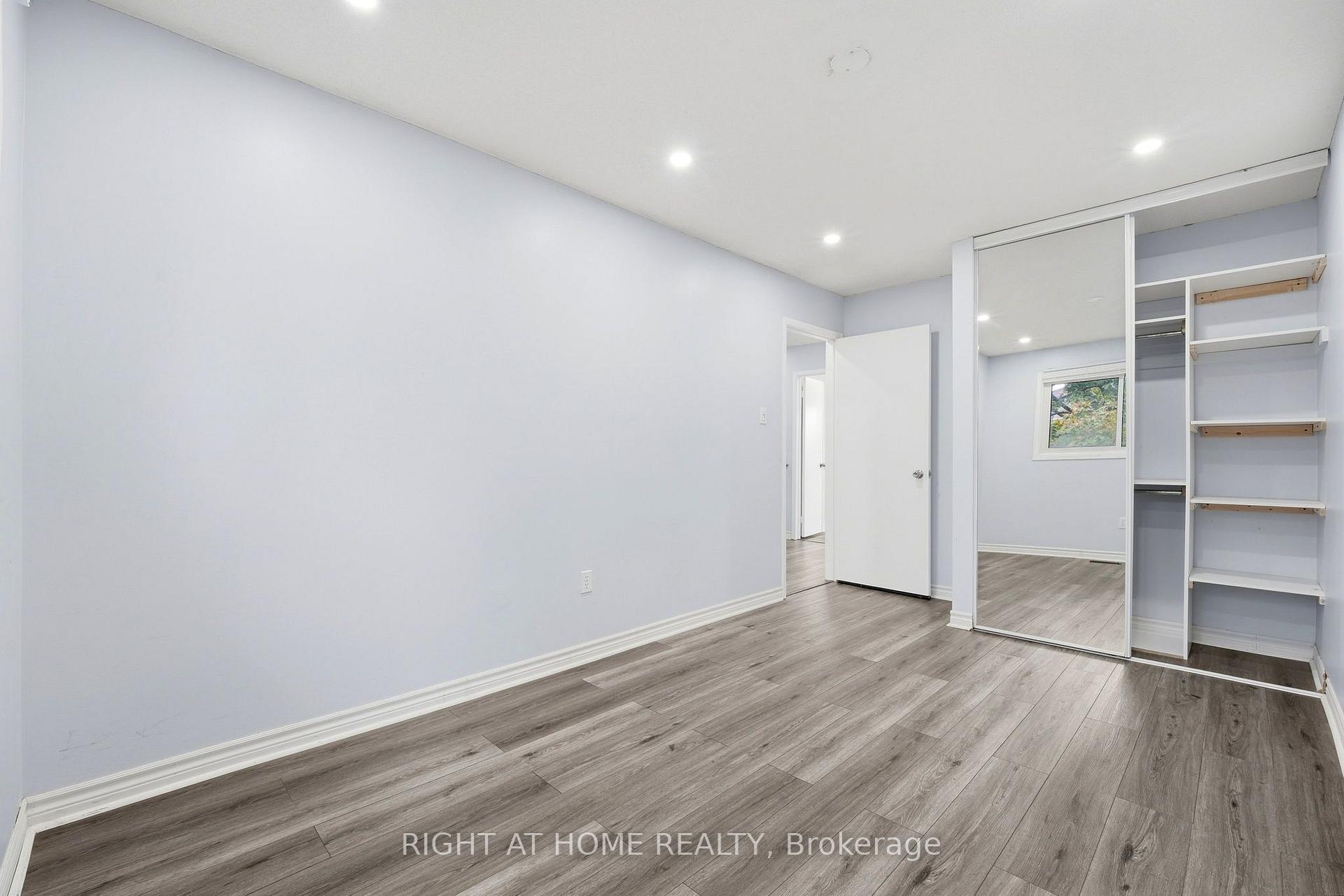 Photo 23 of Unit 21, 35 Chipstead Avenue, Brampton, Northwood Park — HOMEH