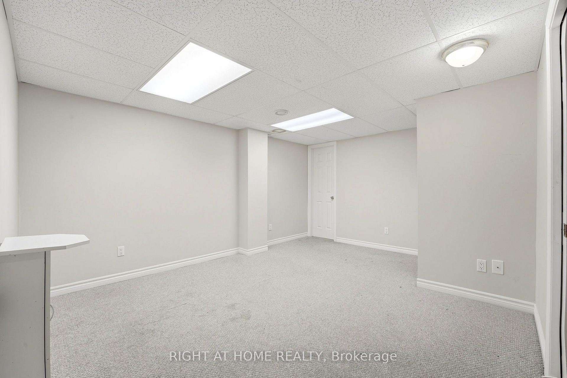 Photo 26 of Unit 21, 35 Chipstead Avenue, Brampton, Northwood Park — HOMEH