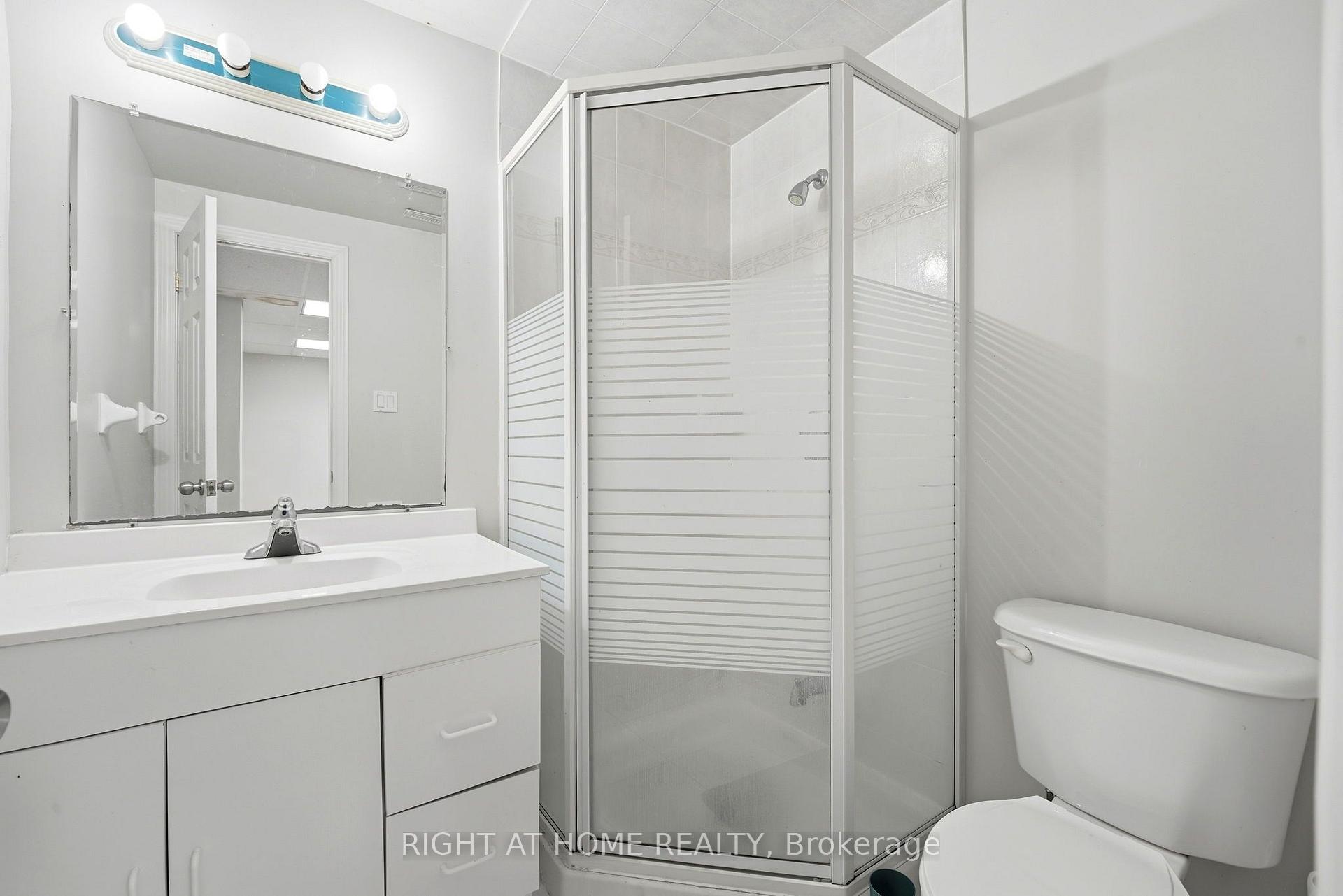 Photo 30 of Unit 21, 35 Chipstead Avenue, Brampton, Northwood Park — HOMEH