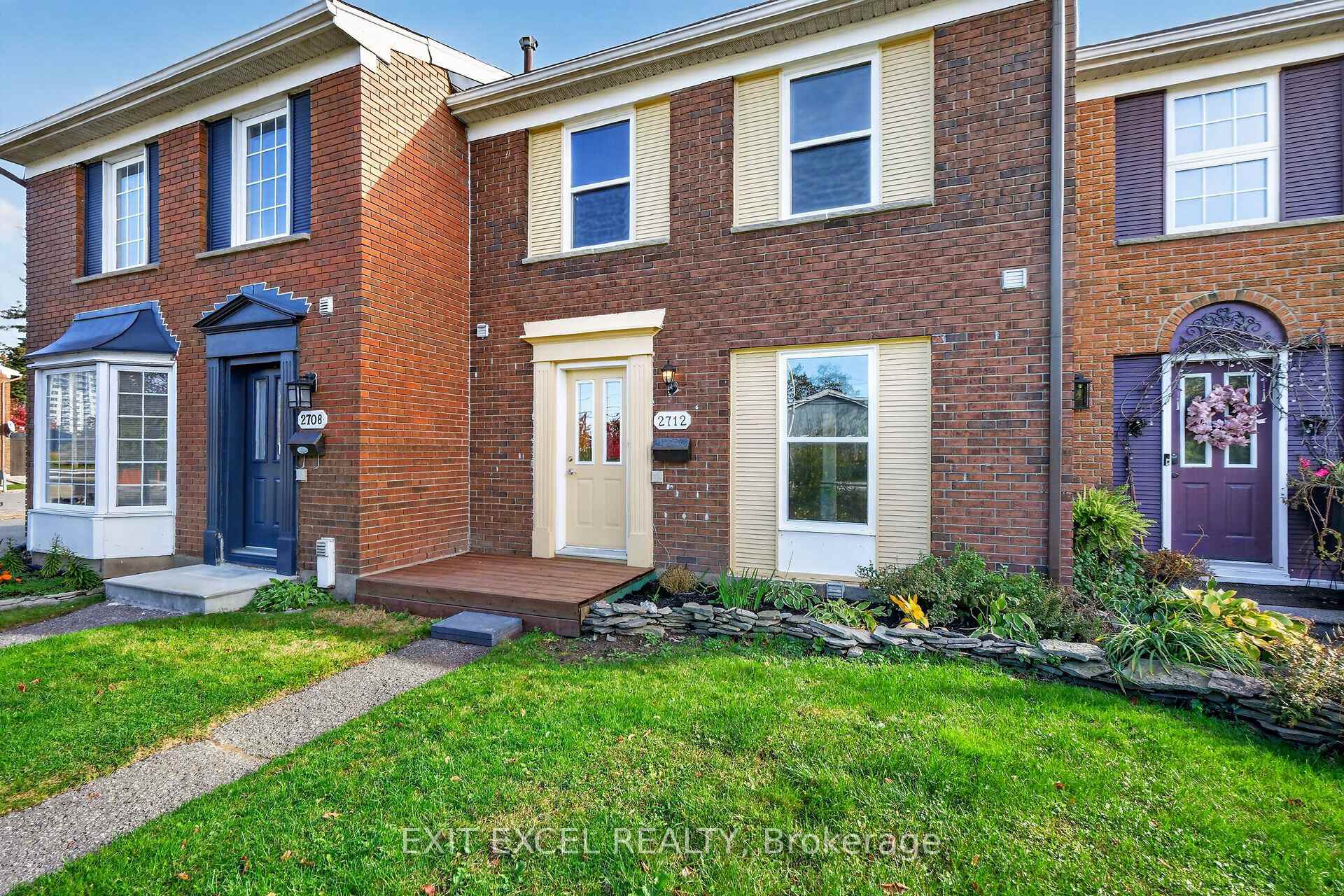 Photo 2 of 2712 Baseline Road, Ottawa, Leslie Park — HOMEH
