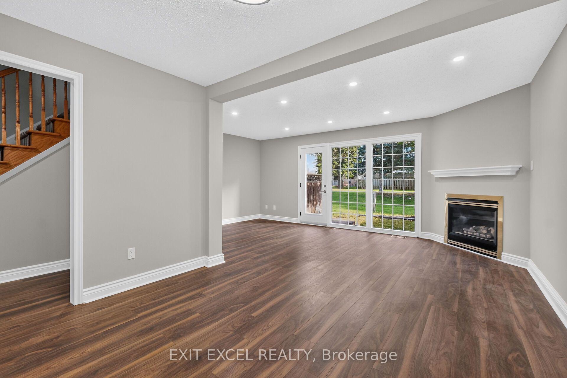 Photo 11 of 2712 Baseline Road, Ottawa, Leslie Park — HOMEH