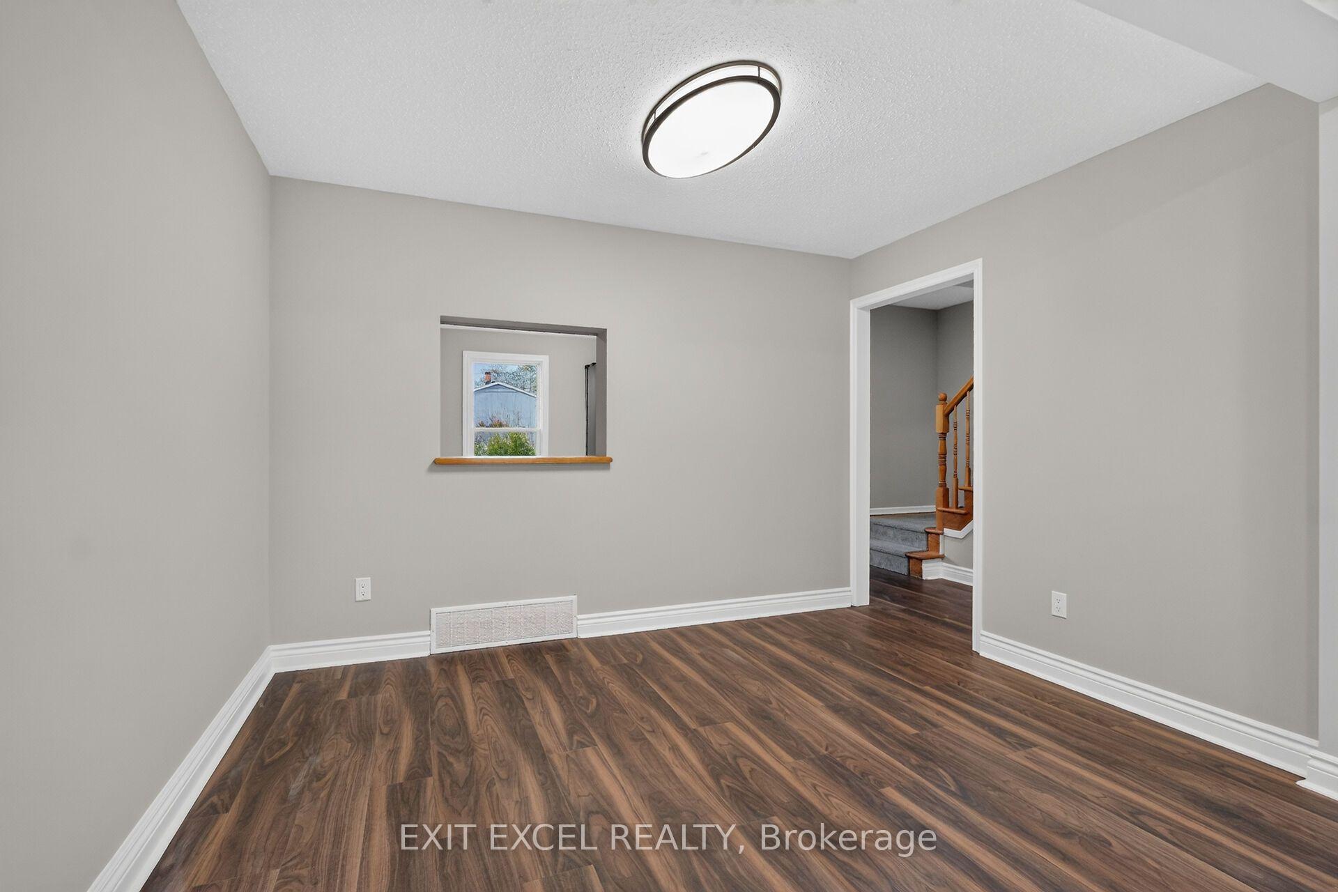 Photo 12 of 2712 Baseline Road, Ottawa, Leslie Park — HOMEH