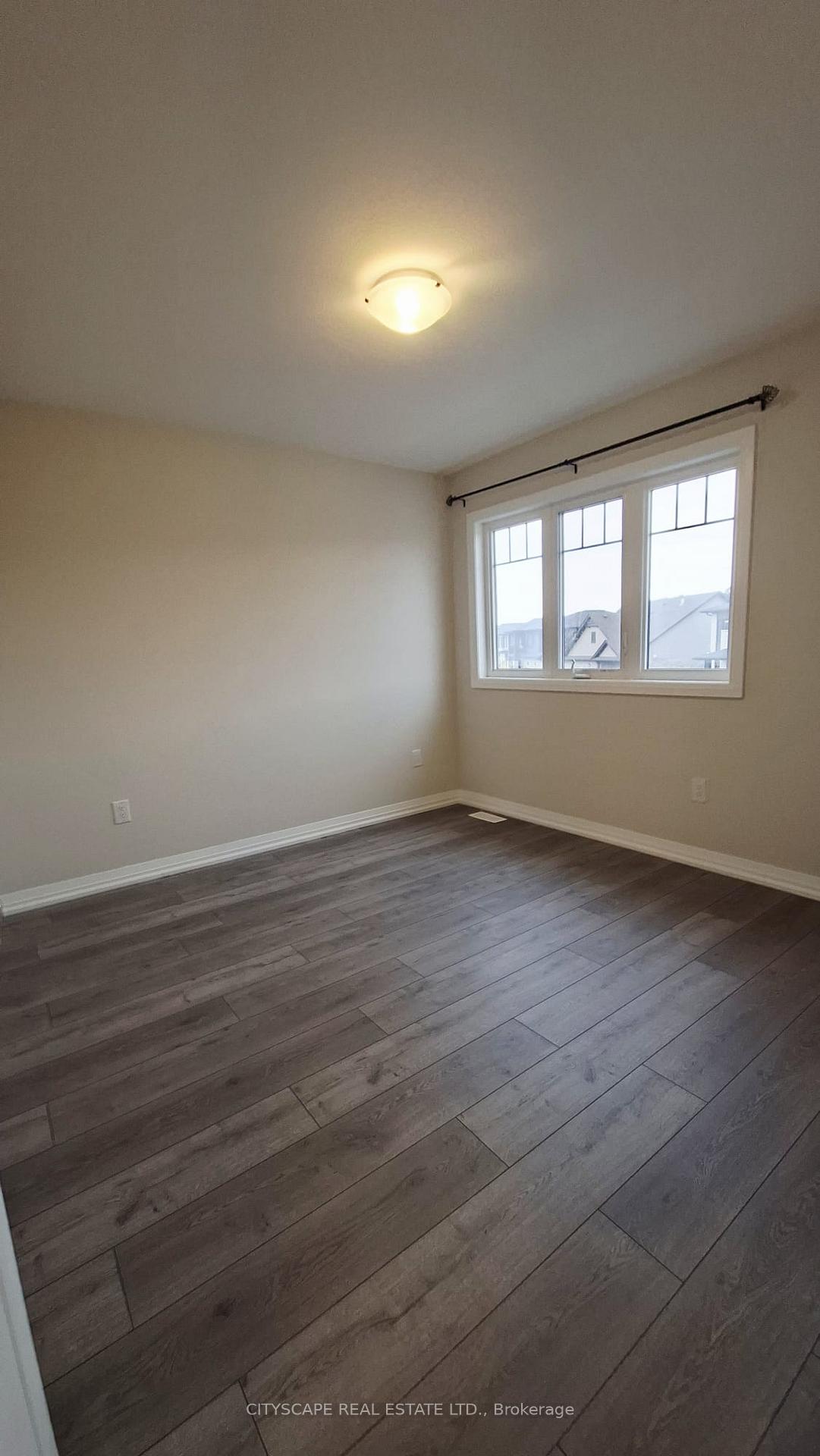 Photo 13 of 69 Bur Oak Drive, Thorold, Confederation Heights — HOMEH