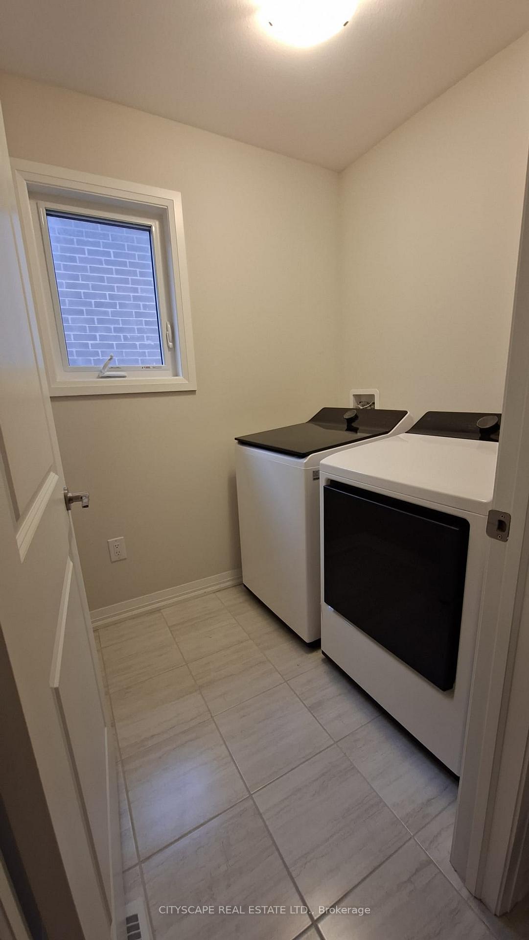 Photo 19 of 69 Bur Oak Drive, Thorold, Confederation Heights — HOMEH