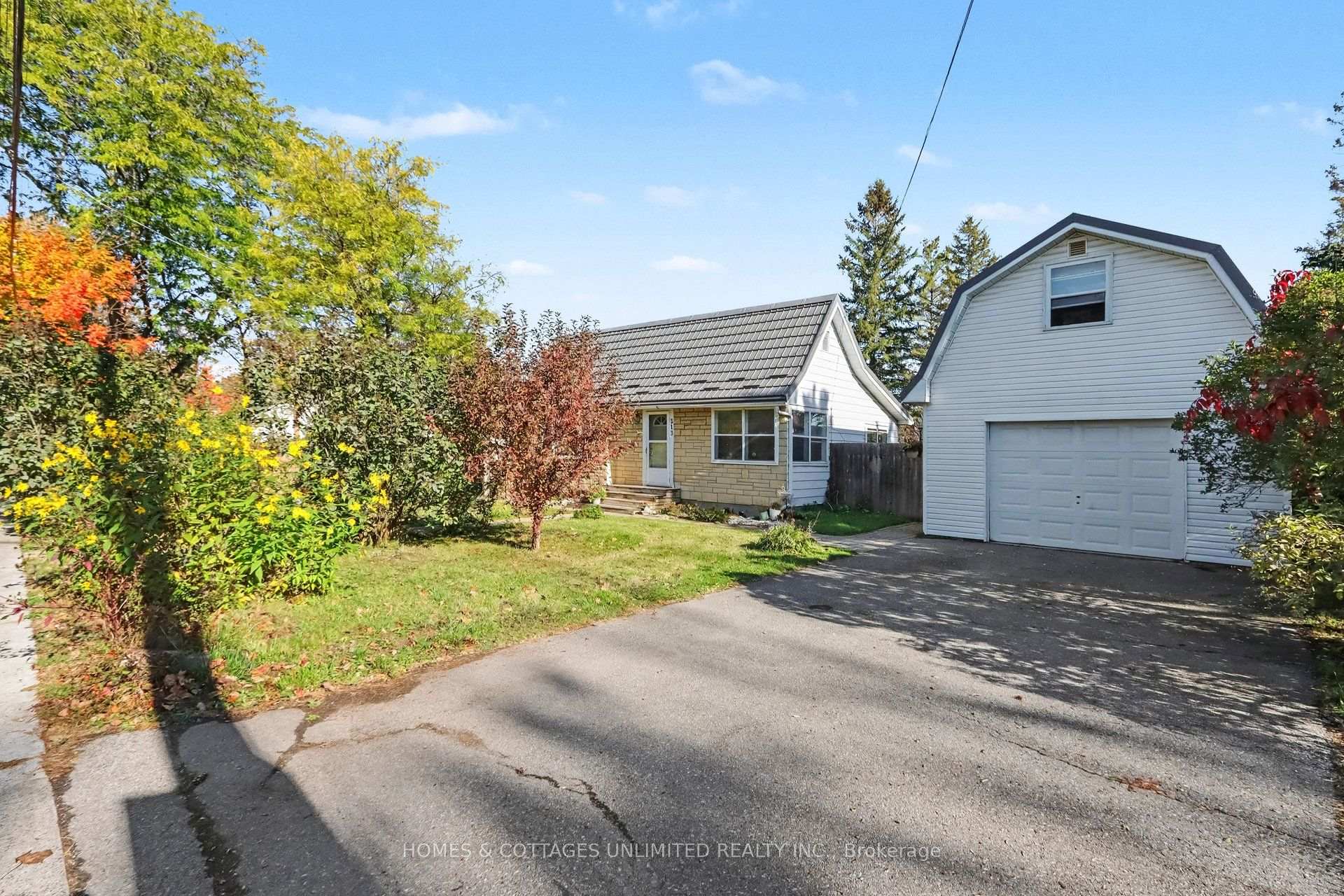 Photo of 313 Country Street