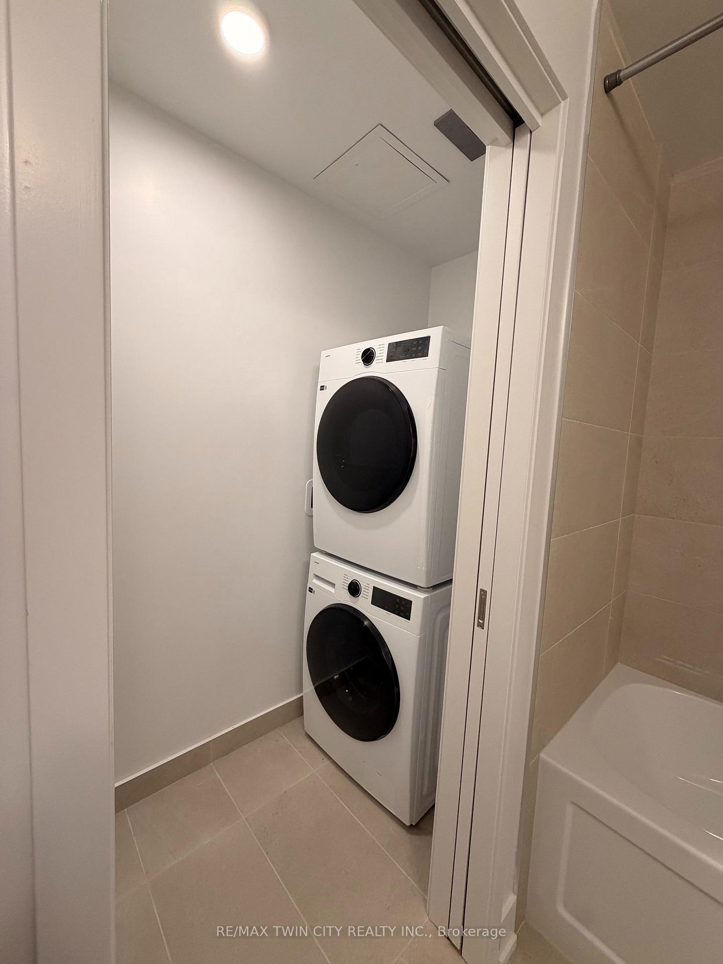 Photo 12 of Unit 1104 A, 115 Nipissing Road, Milton, Timberlea — HOMEH