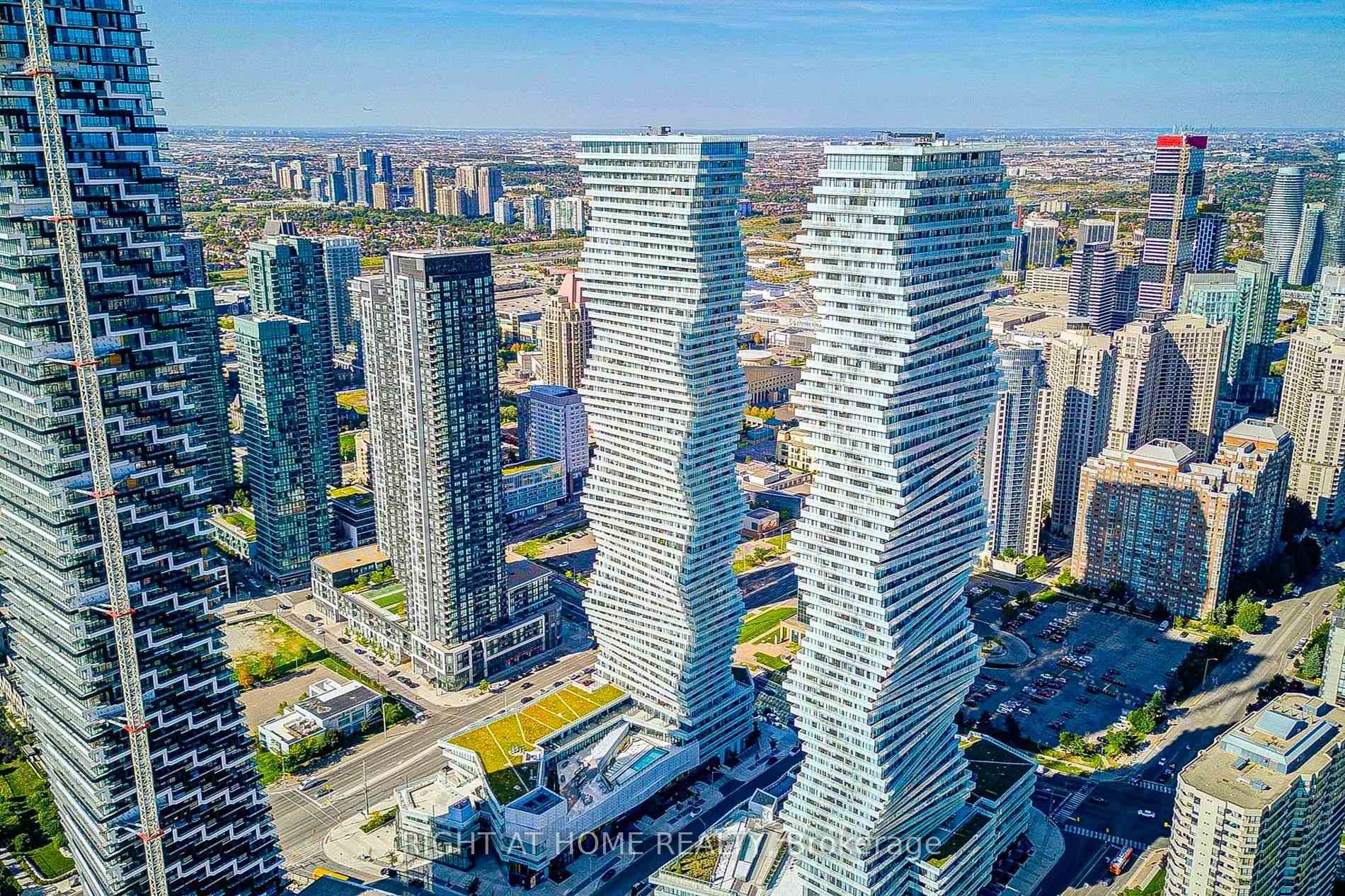 Photo 2 of Unit 6001, 3900 Confederation Parkway, Mississauga, City Centre — HOMEH