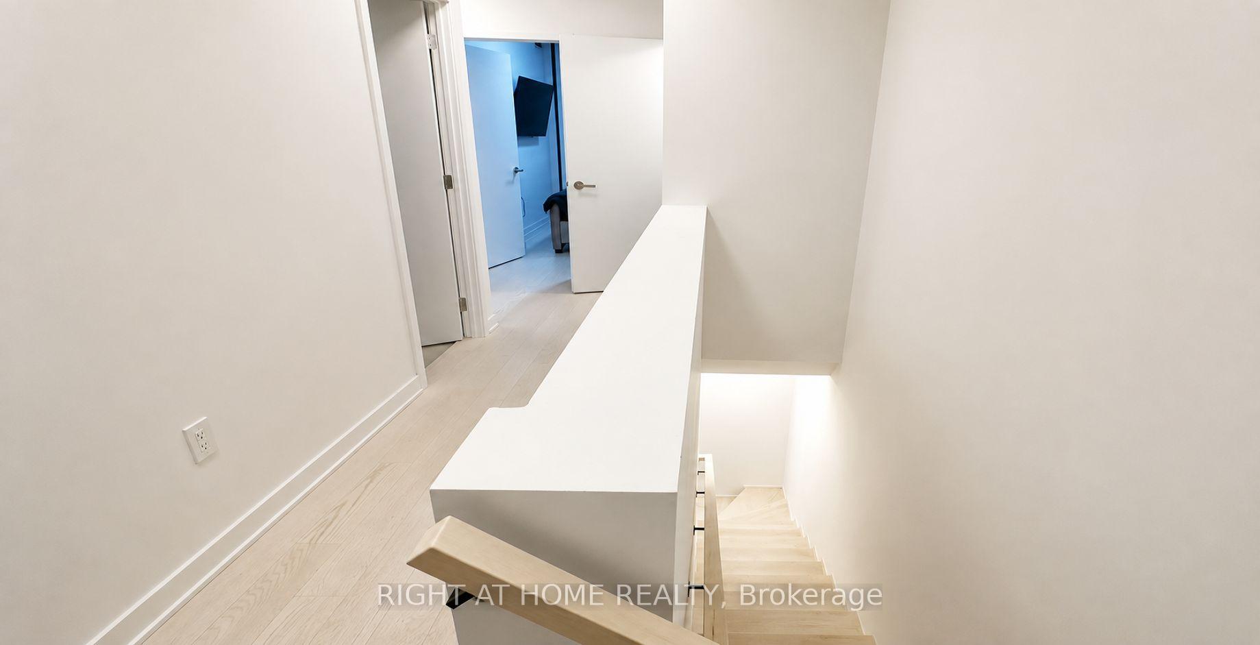 Photo 19 of Unit 6001, 3900 Confederation Parkway, Mississauga, City Centre — HOMEH