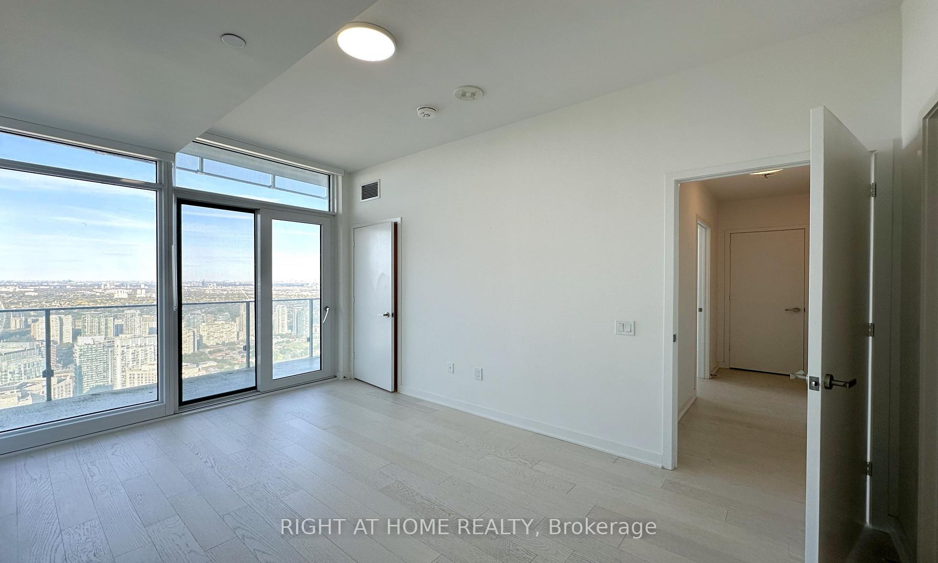 Photo 24 of Unit 6001, 3900 Confederation Parkway, Mississauga, City Centre — HOMEH