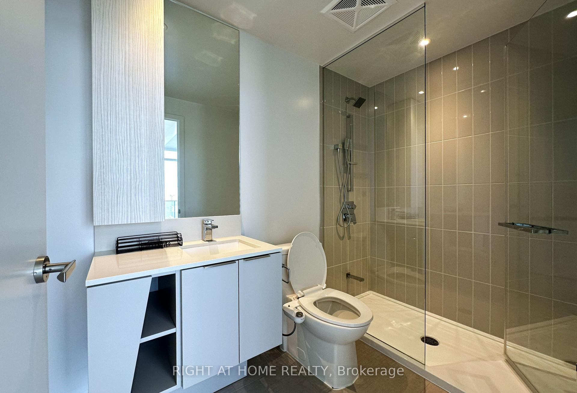 Photo 26 of Unit 6001, 3900 Confederation Parkway, Mississauga, City Centre — HOMEH