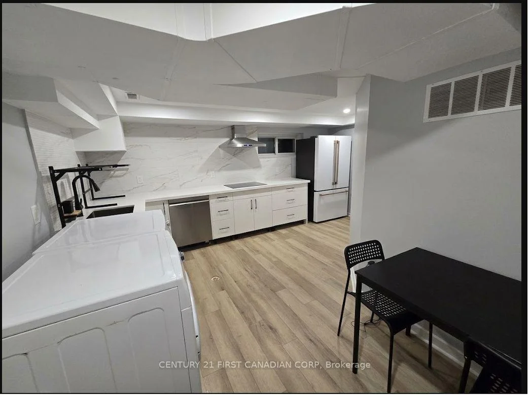 Photo 9 of Unit lower, 54 Waterford Drive, Etobicoke, Willowridge-Martingrove-Richview — HOMEH