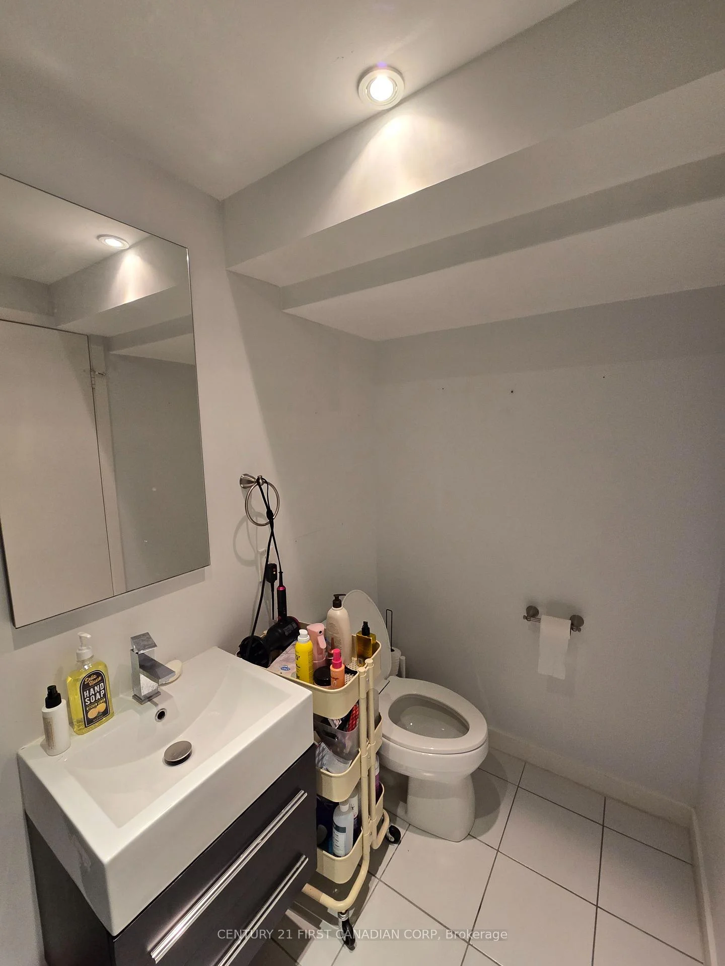 Photo 11 of Unit lower, 54 Waterford Drive, Etobicoke, Willowridge-Martingrove-Richview — HOMEH