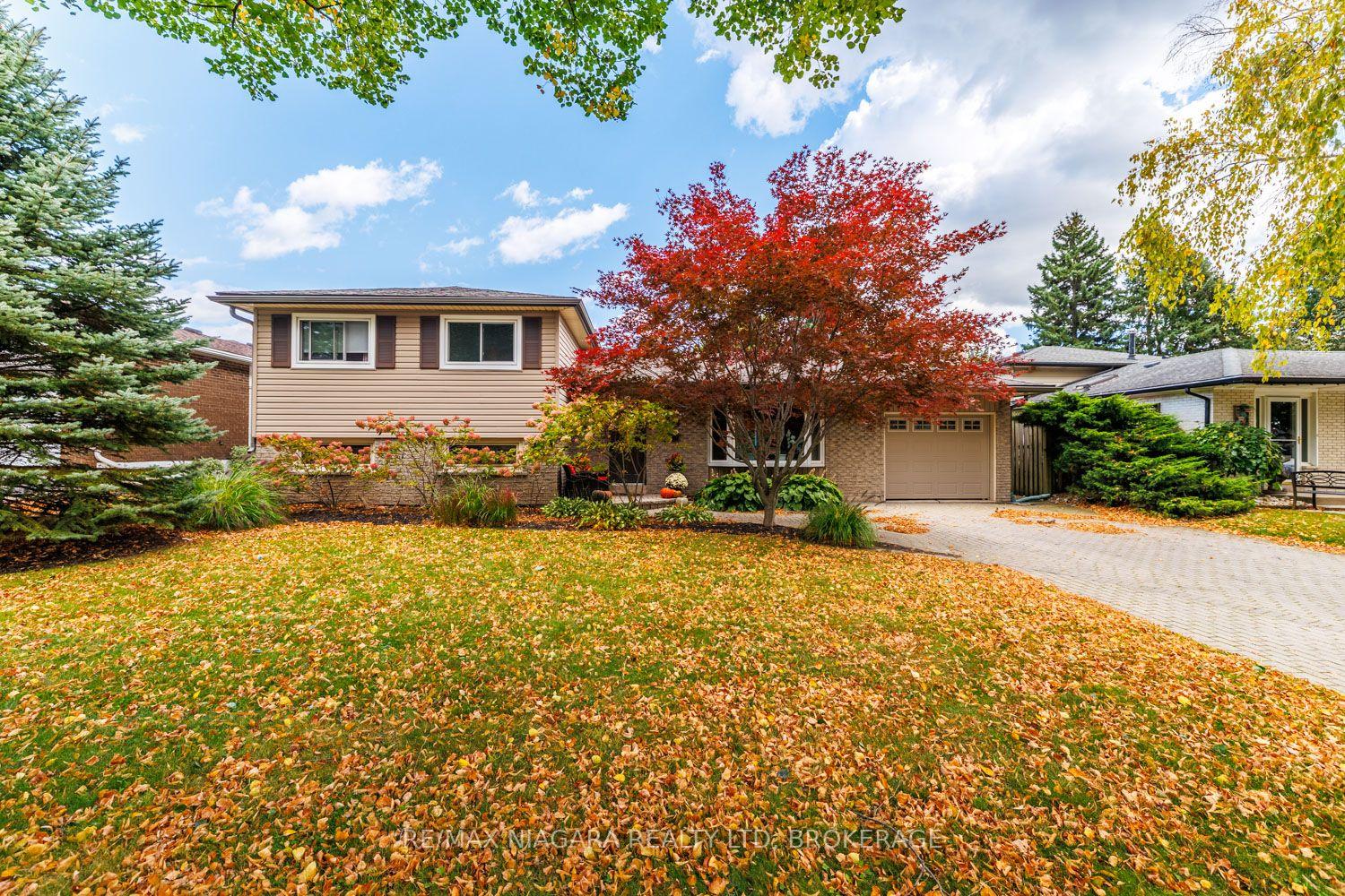 Photo 1 of 3360 Baker Crescent, Niagara Falls, Casey — HOMEH