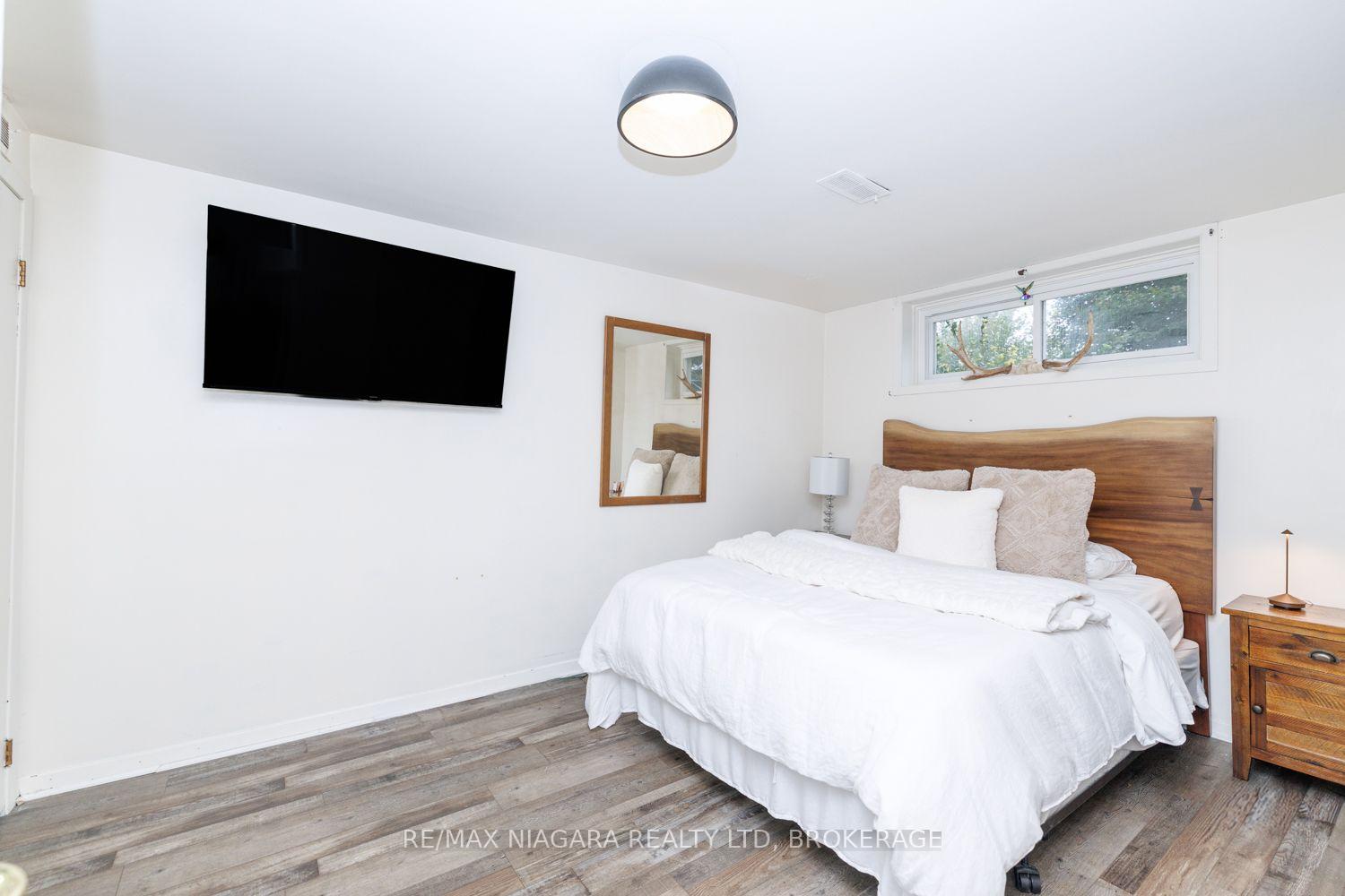 Photo 22 of 3360 Baker Crescent, Niagara Falls, Casey — HOMEH