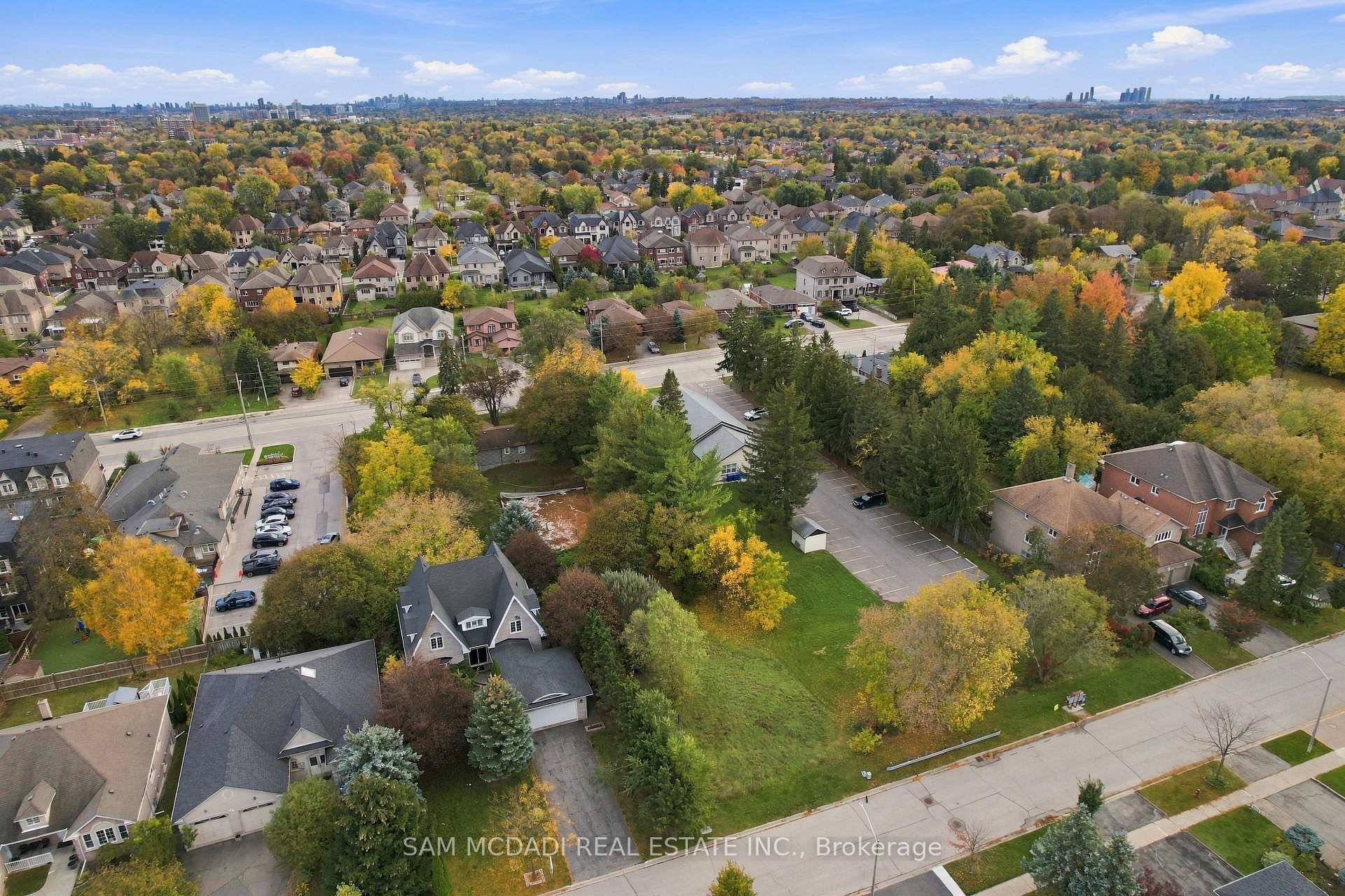 Photo 7 of 39 Cooperage Crescent, Richmond Hill, Westbrook — HOMEH