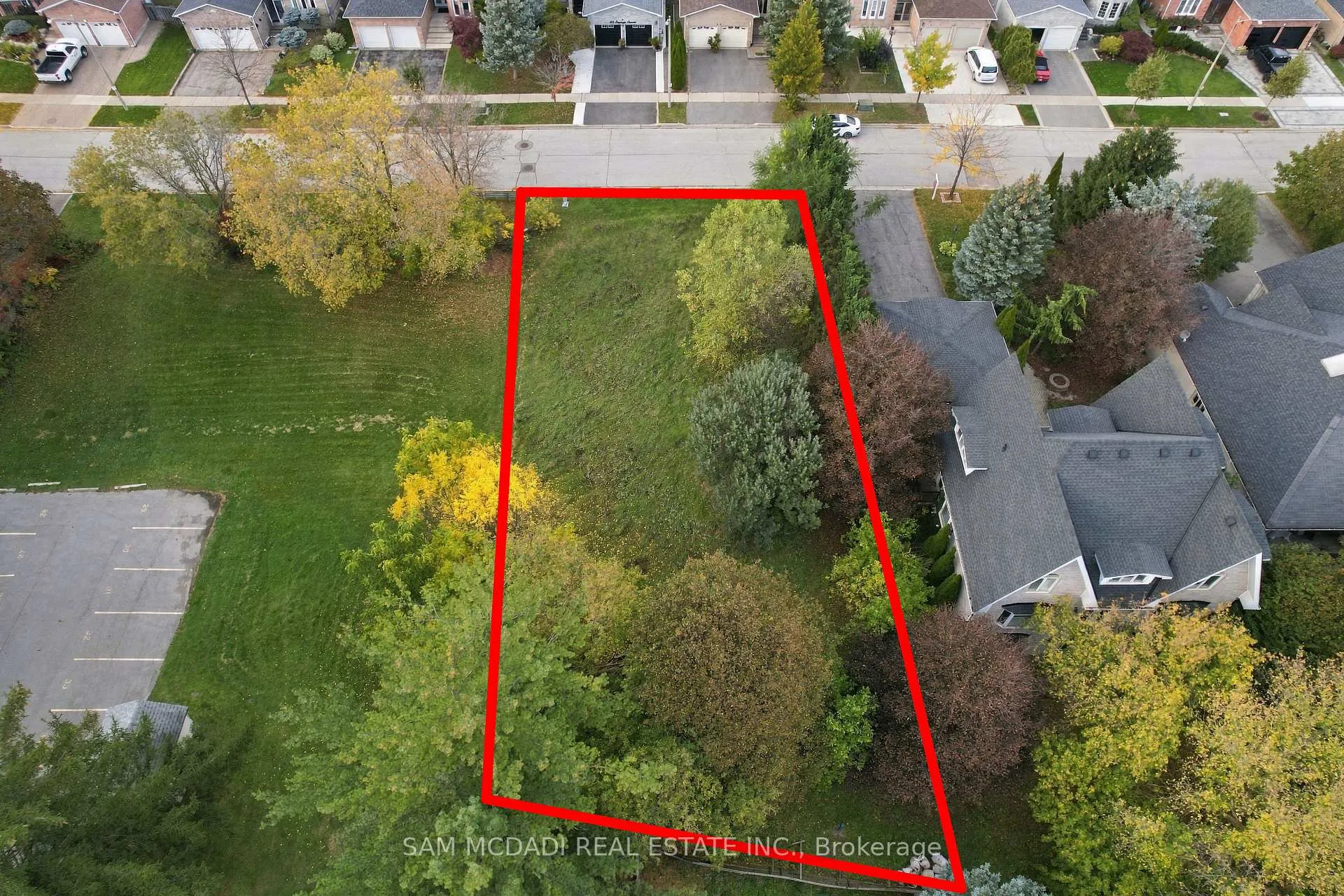 Photo 1 of 39 Cooperage Crescent, Richmond Hill, Westbrook — HOMEH