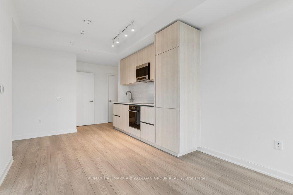 Photo 8 of Unit 3109, 110 Broadway Avenue, Toronto, Mount Pleasant West — HOMEH