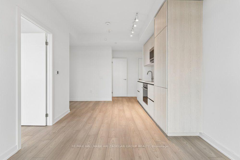 Photo 9 of Unit 3109, 110 Broadway Avenue, Toronto, Mount Pleasant West — HOMEH