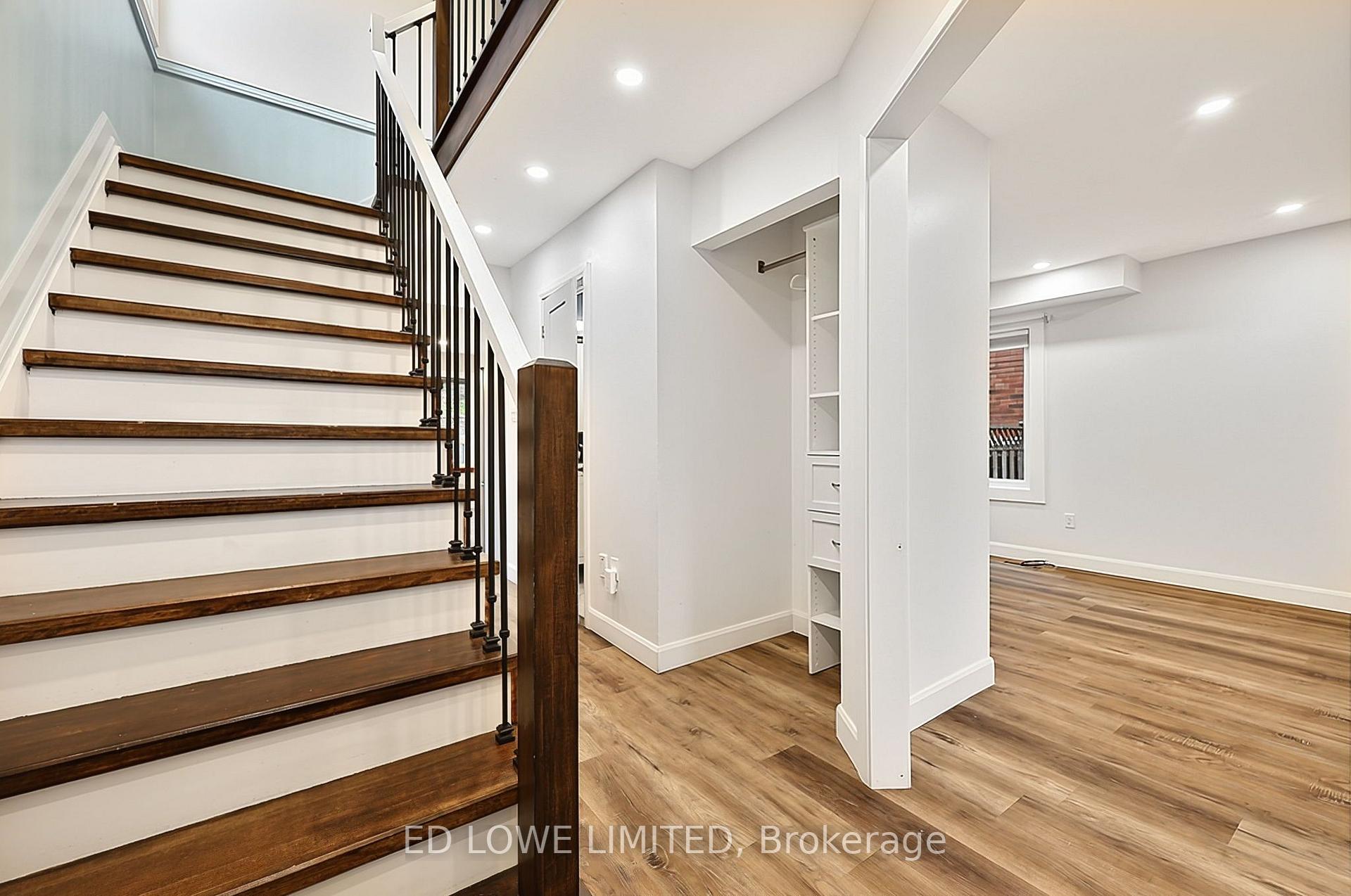 Photo 6 of 63 Weatherup Crescent, Barrie, West Bayfield — HOMEH