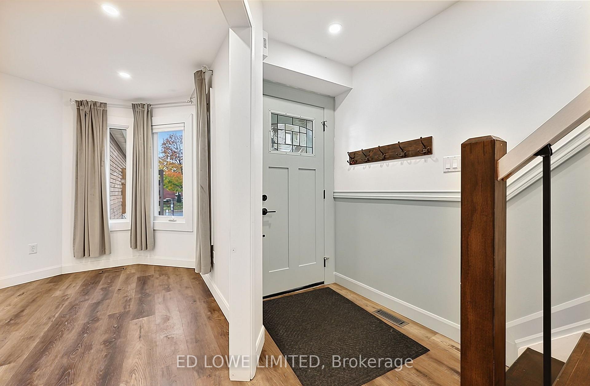 Photo 7 of 63 Weatherup Crescent, Barrie, West Bayfield — HOMEH