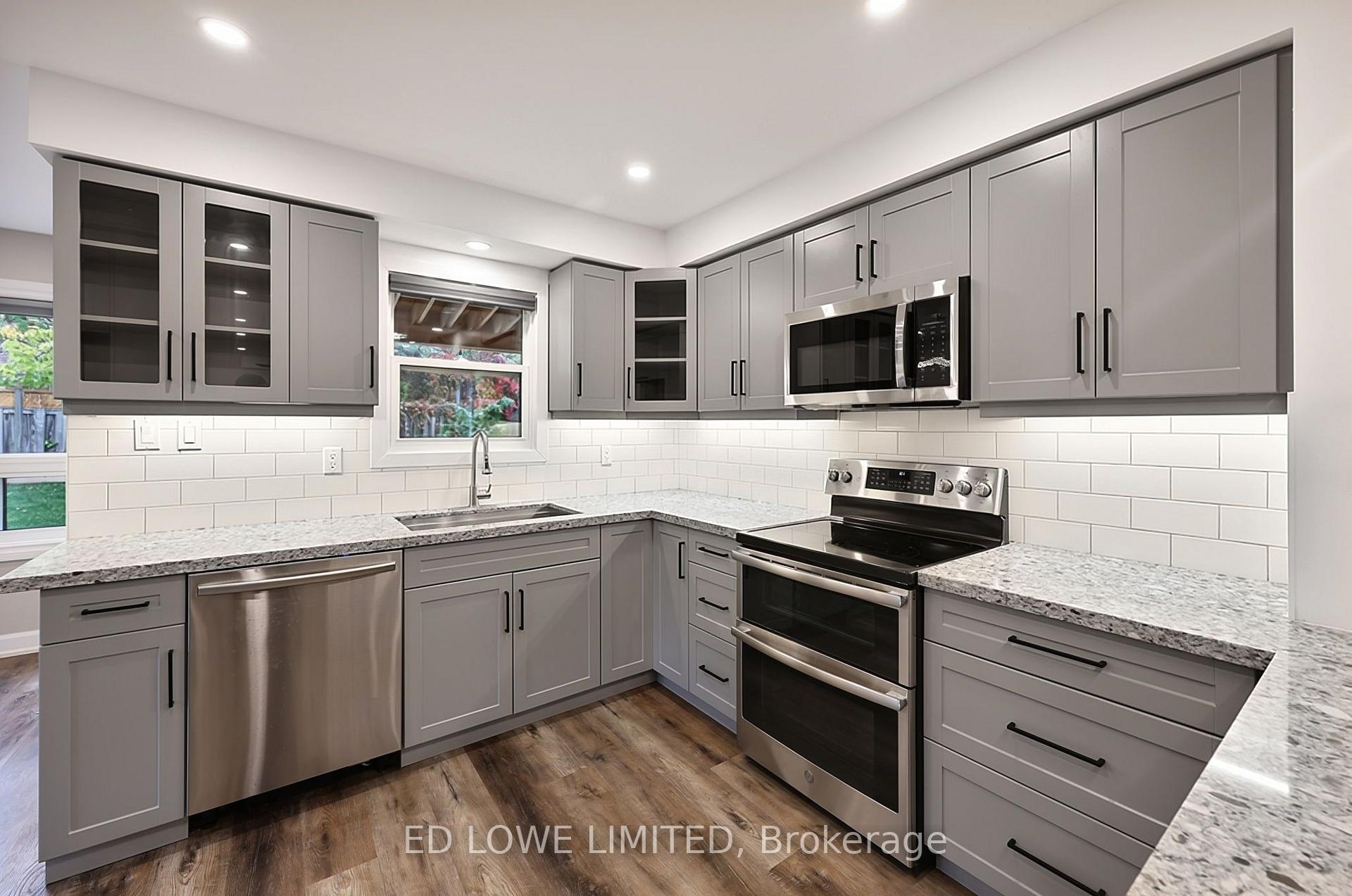 Photo 15 of 63 Weatherup Crescent, Barrie, West Bayfield — HOMEH