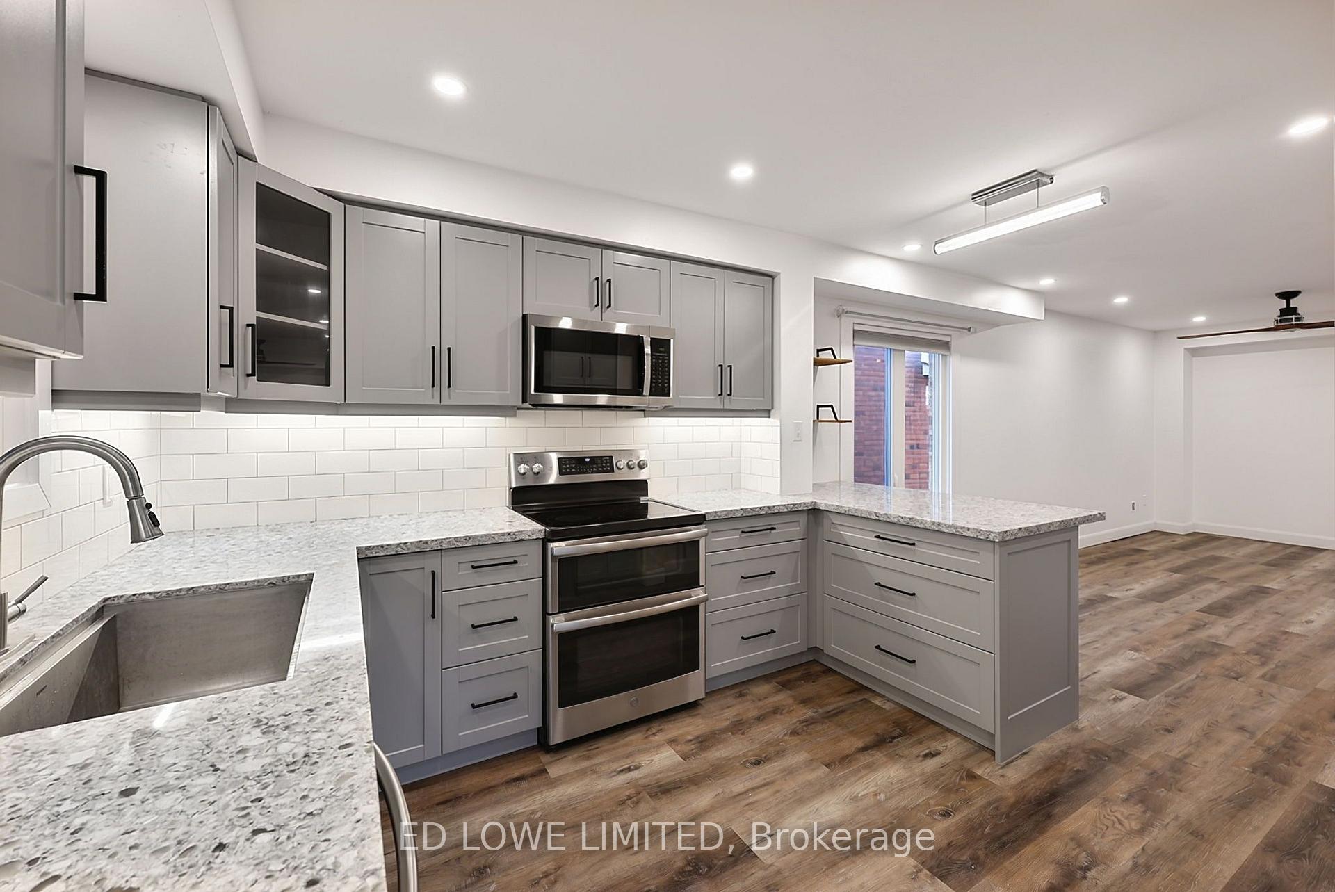 Photo 16 of 63 Weatherup Crescent, Barrie, West Bayfield — HOMEH