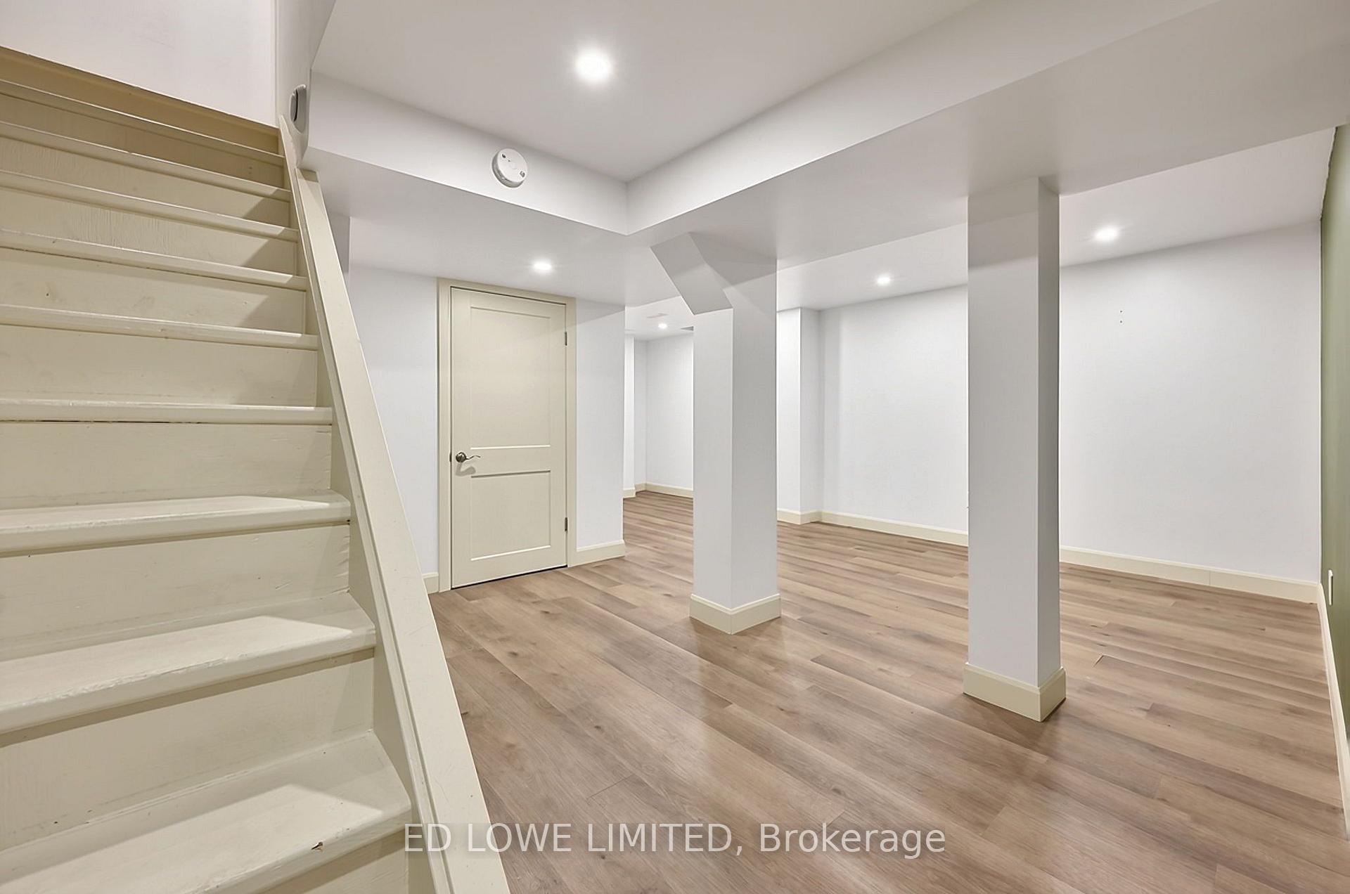 Photo 32 of 63 Weatherup Crescent, Barrie, West Bayfield — HOMEH