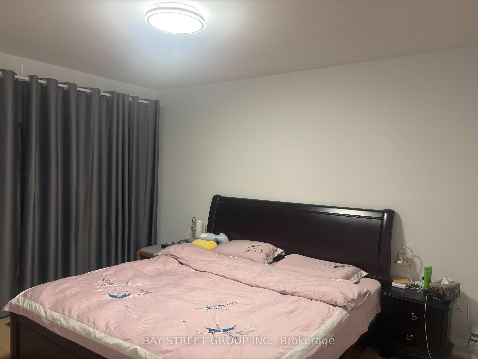 Photo 8 of 321 Raymerville Drive, Markham, Raymerville — HOMEH