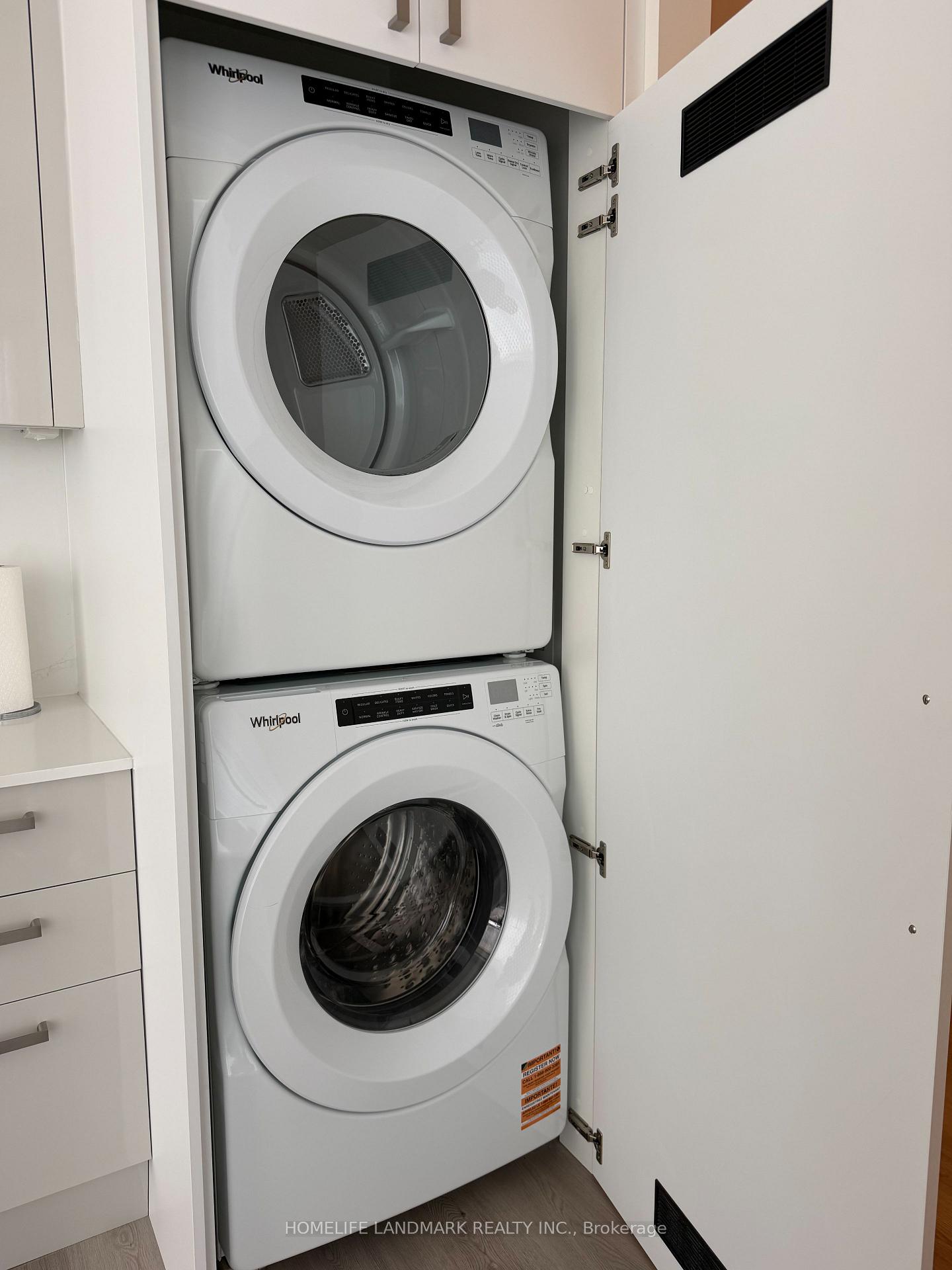Photo 10 of Unit 1802, 280 Dundas Street W, Toronto, Kensington-Chinatown — HOMEH