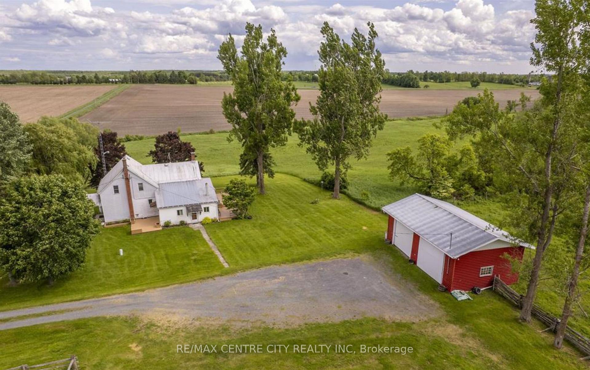 Photo 7 of 19267 County 25 Road, South Glengarry, South Glengarry (Charlottenburgh) Twp — HOMEH