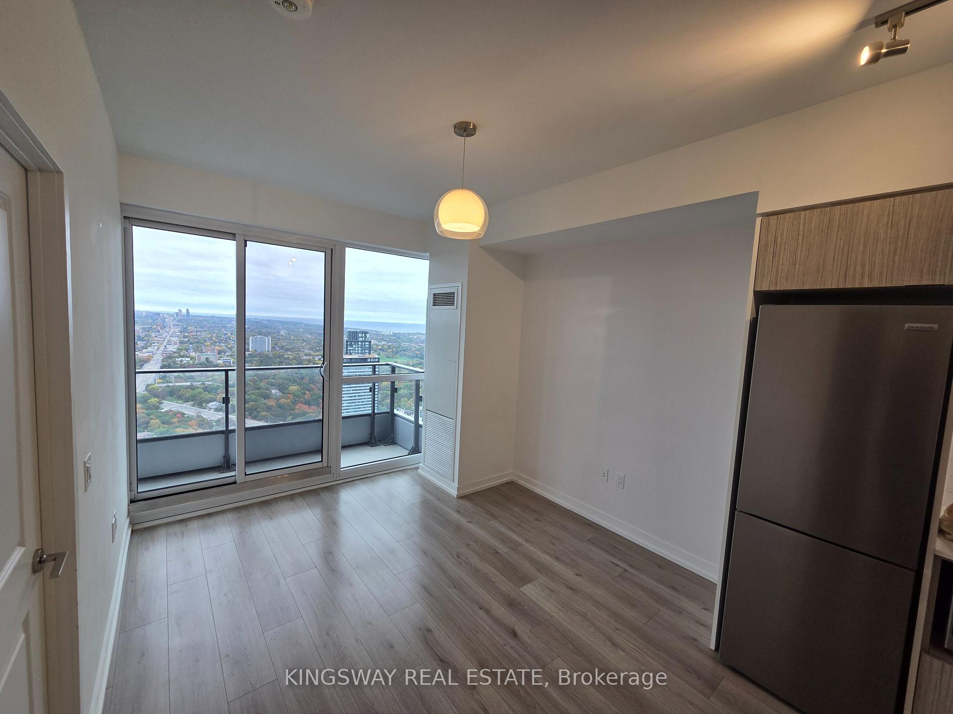 Photo 4 of Unit 5109, 395 Bloor Street E, Toronto, North St. James Town — HOMEH