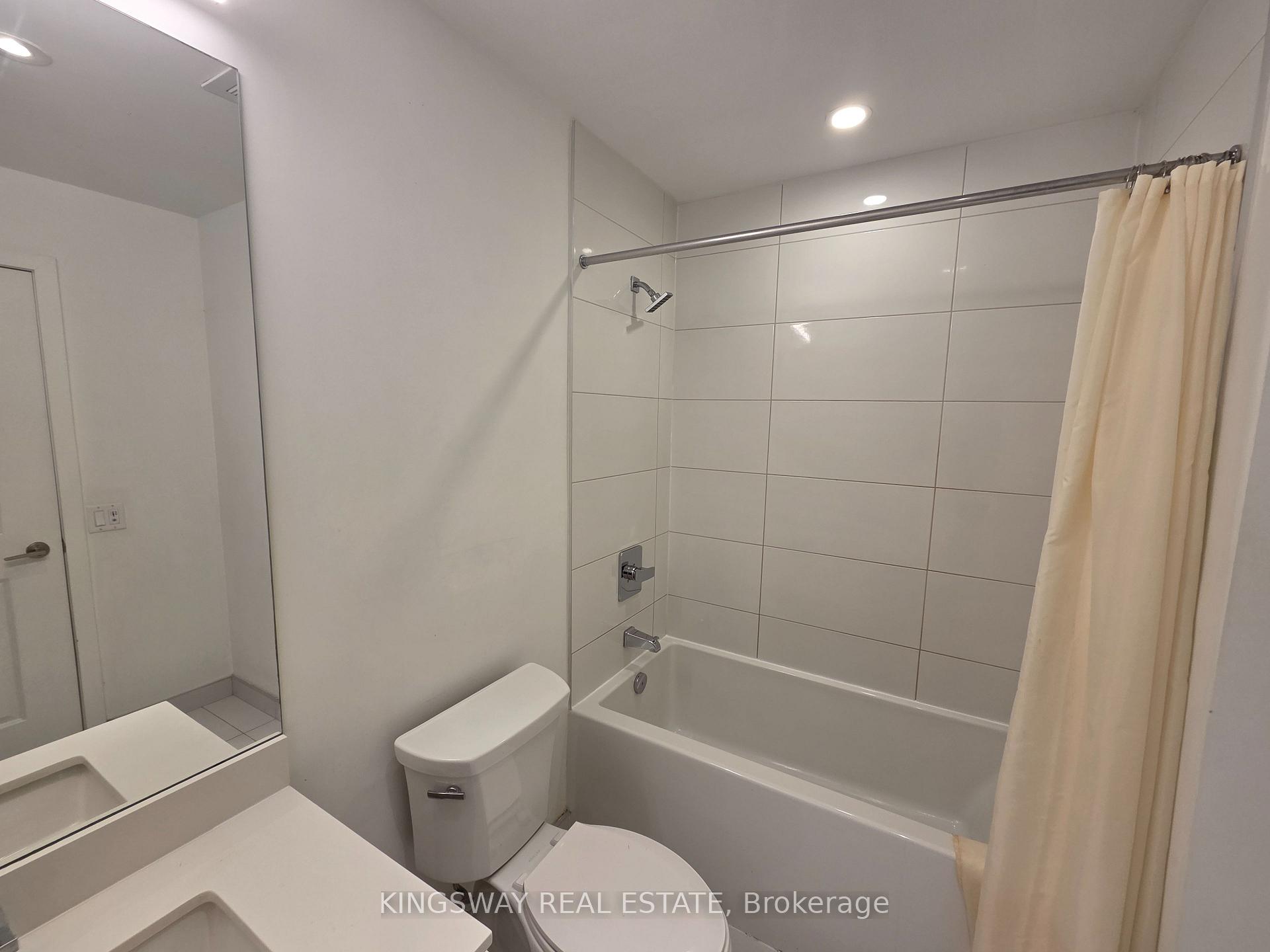 Photo 10 of Unit 5109, 395 Bloor Street E, Toronto, North St. James Town — HOMEH
