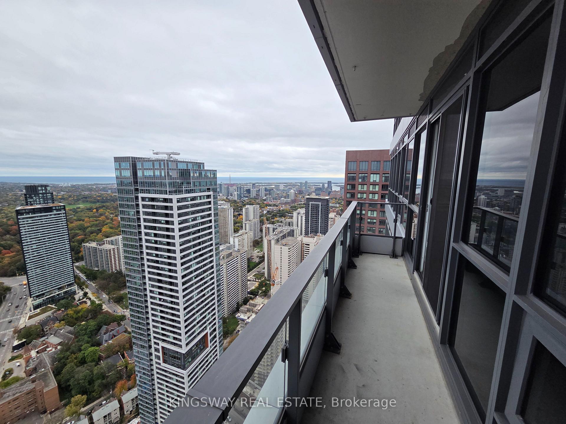 Photo 13 of Unit 5109, 395 Bloor Street E, Toronto, North St. James Town — HOMEH