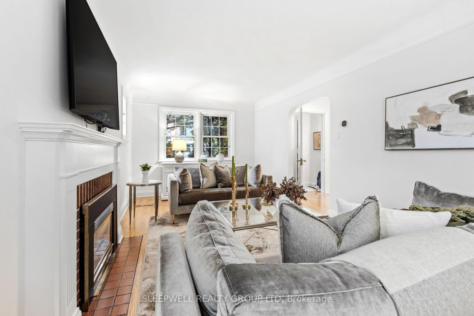 Photo 4 of 568 Golden Avenue, Ottawa, McKellar/Highland — HOMEH