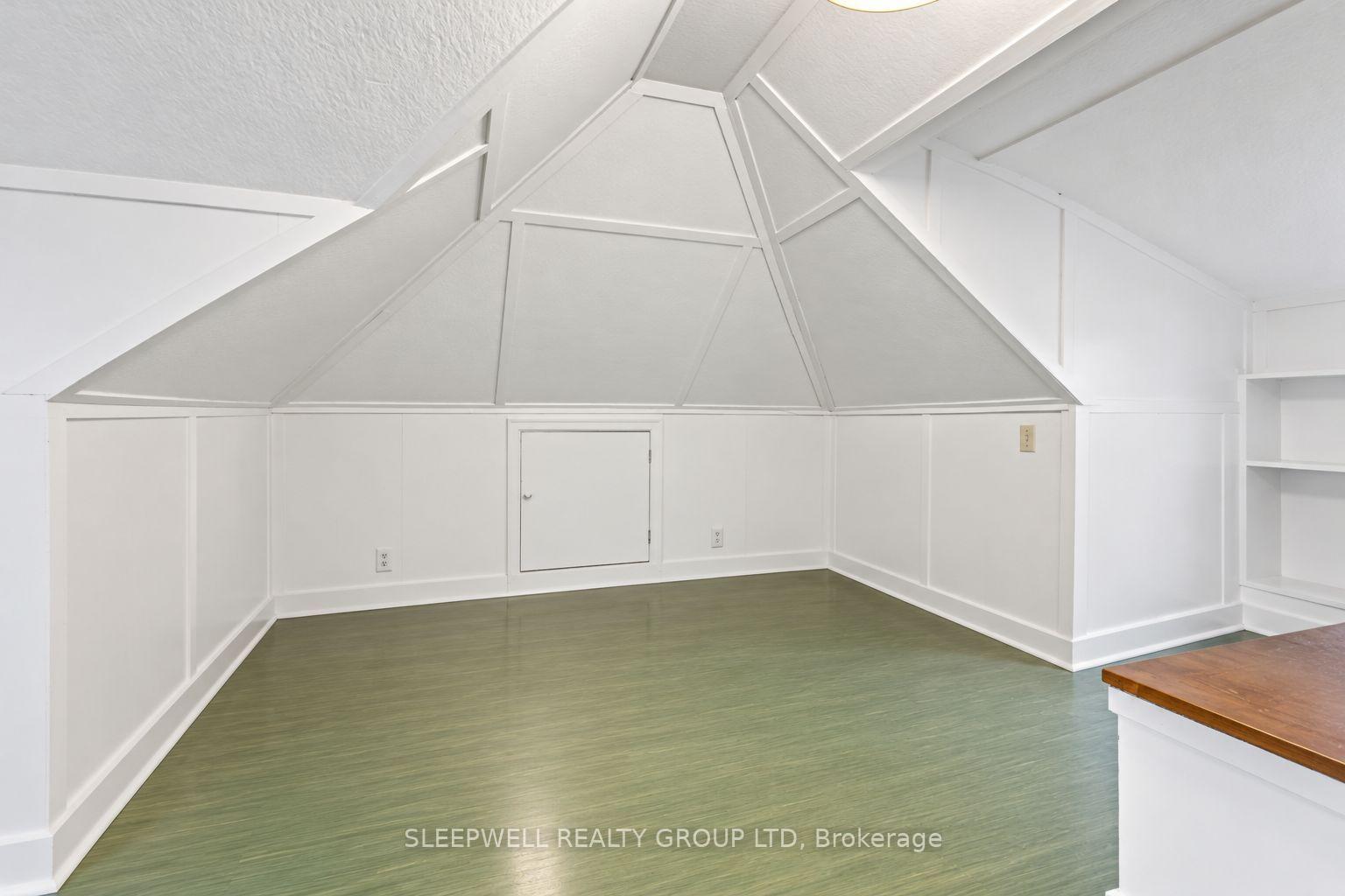 Photo 20 of 568 Golden Avenue, Ottawa, McKellar/Highland — HOMEH