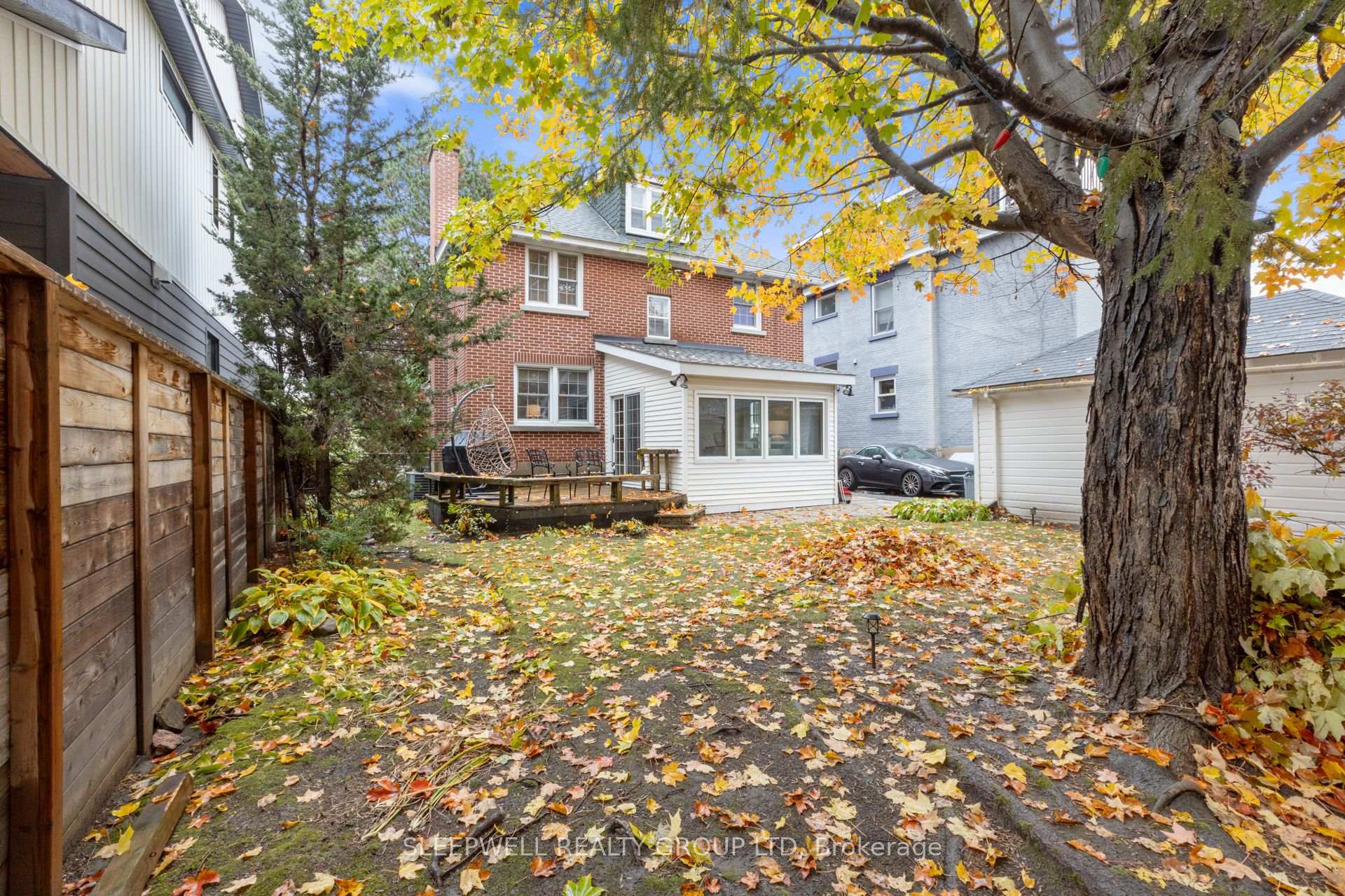 Photo 26 of 568 Golden Avenue, Ottawa, McKellar/Highland — HOMEH