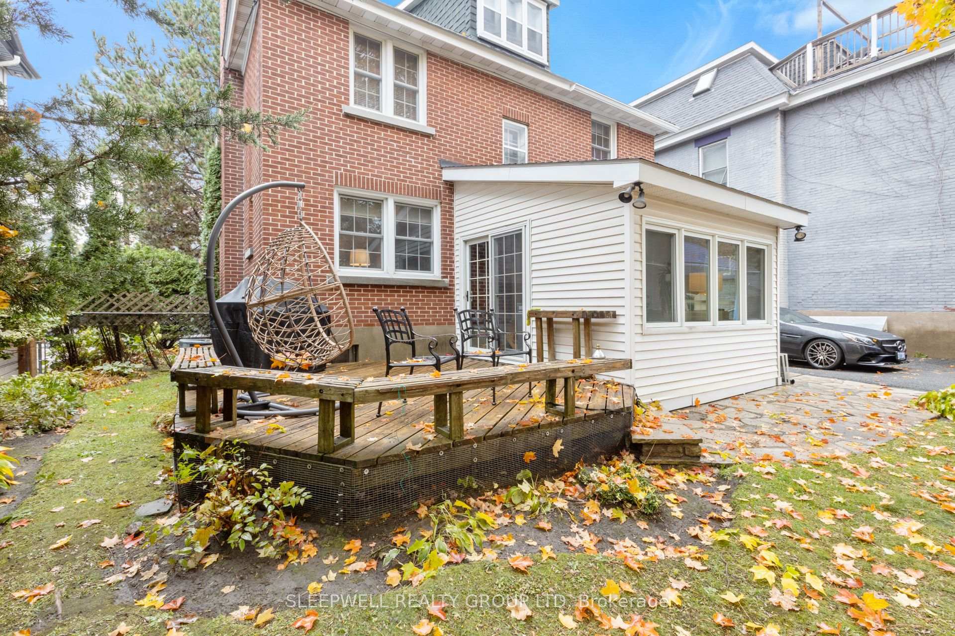 Photo 27 of 568 Golden Avenue, Ottawa, McKellar/Highland — HOMEH
