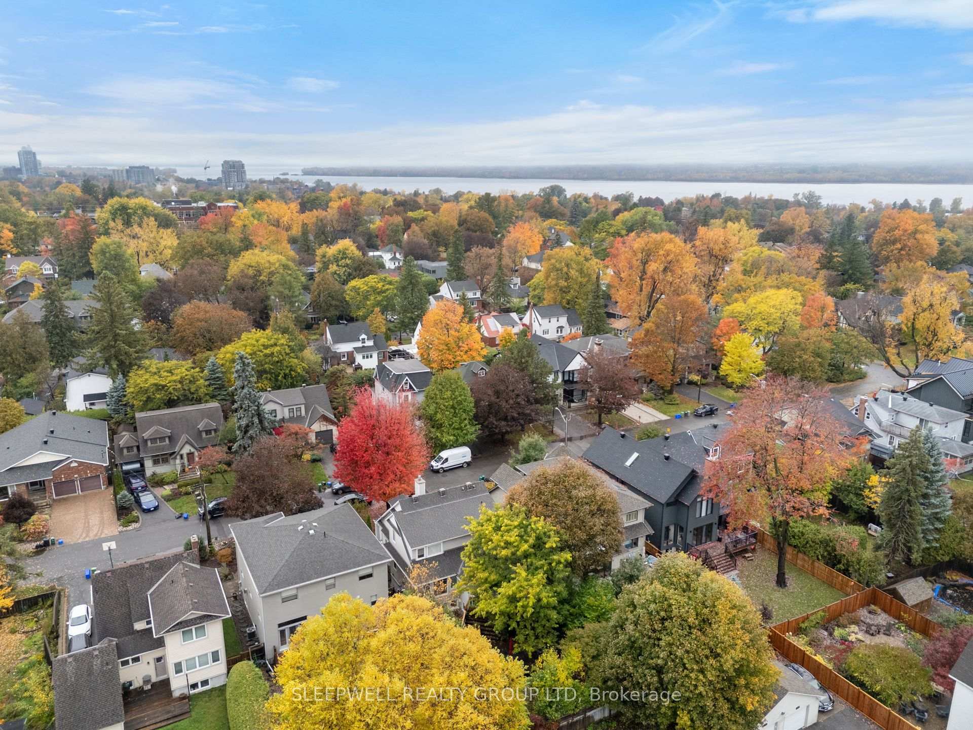 Photo 29 of 568 Golden Avenue, Ottawa, McKellar/Highland — HOMEH