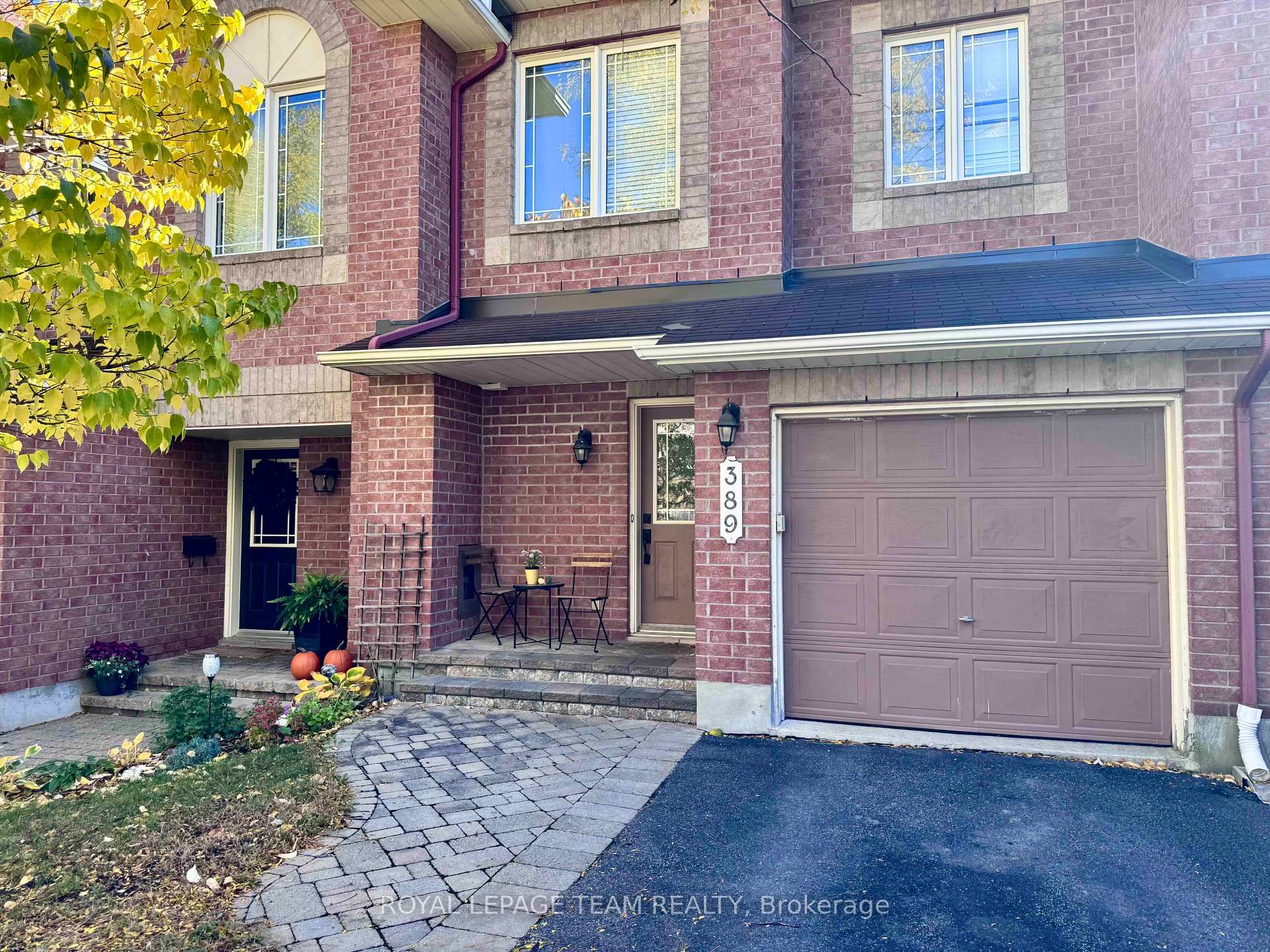 Photo of 389 Breckenridge Crescent