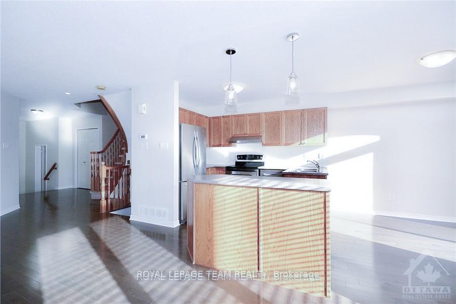 Photo 7 of 389 Breckenridge Crescent, Ottawa, Kanata - Morgan's Grant/South March — HOMEH