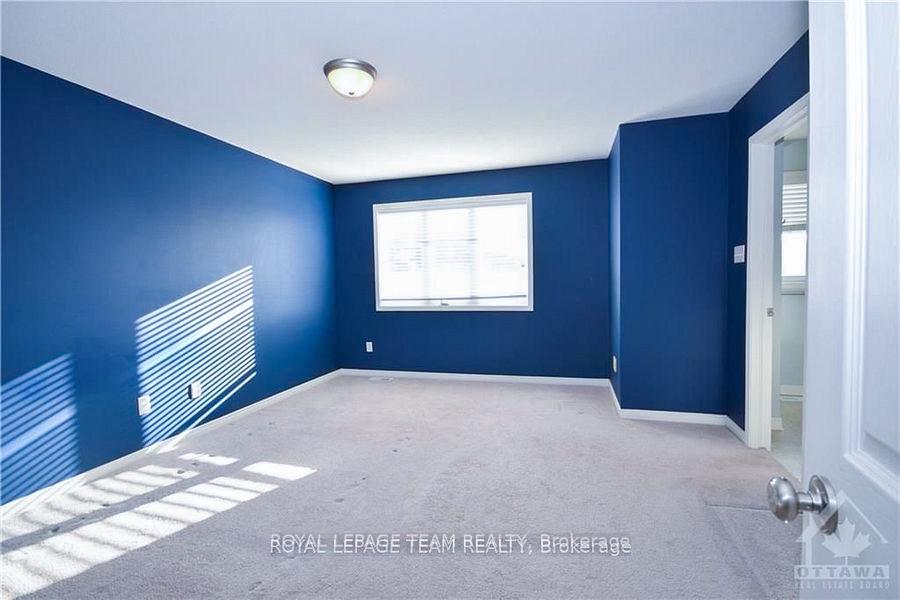 Photo 11 of 389 Breckenridge Crescent, Ottawa, Kanata - Morgan's Grant/South March — HOMEH