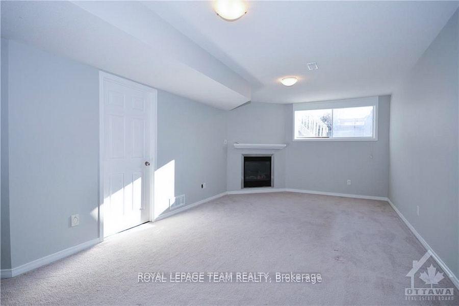 Photo 23 of 389 Breckenridge Crescent, Ottawa, Kanata - Morgan's Grant/South March — HOMEH