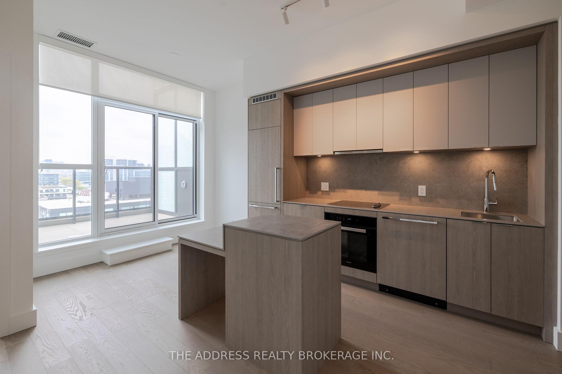 Photo 11 of Unit 1106, 6 Greenbriar Road, North York, Bayview Village — HOMEH